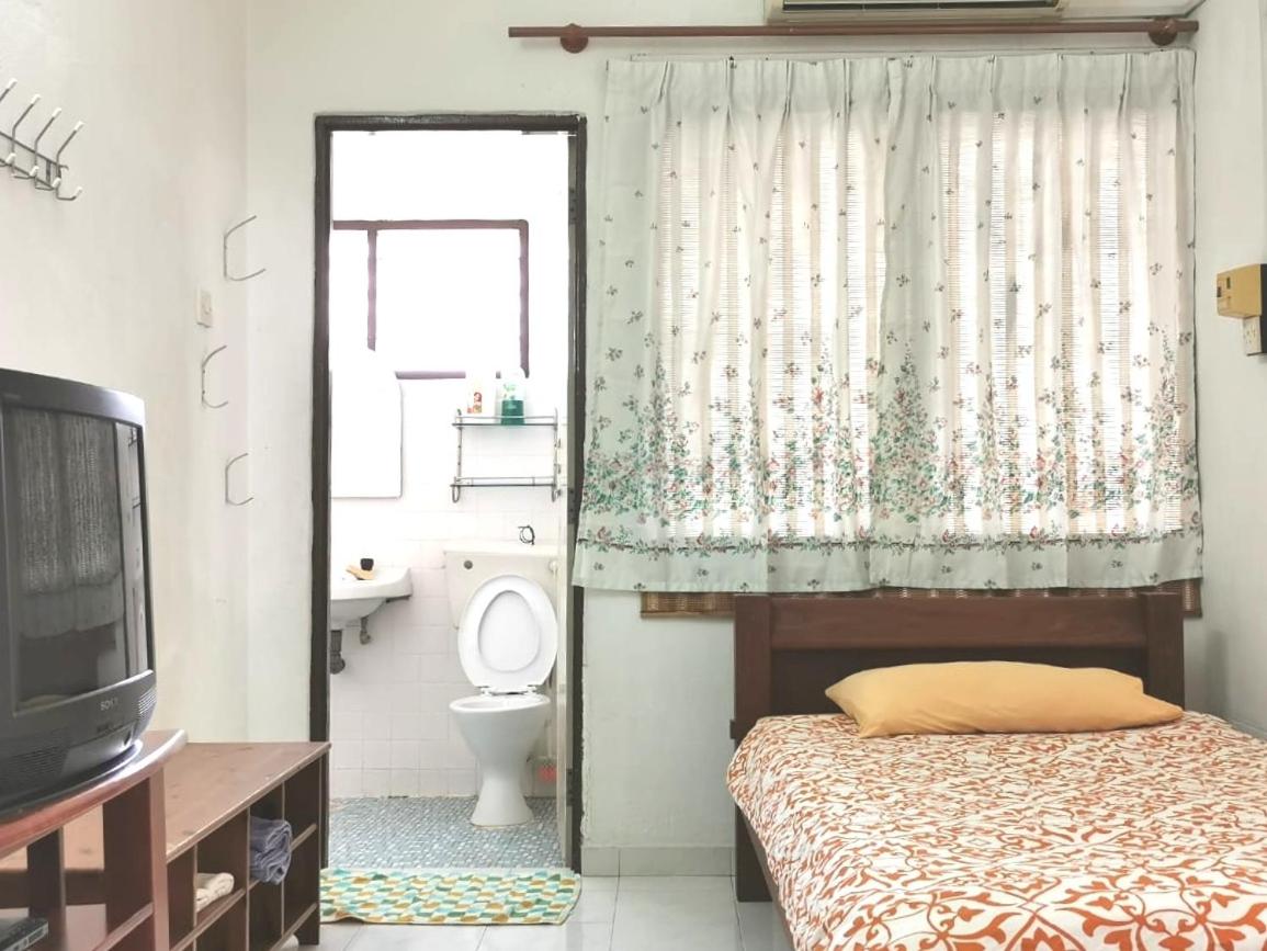 Cheerful 4-Bedrooms Residents Home