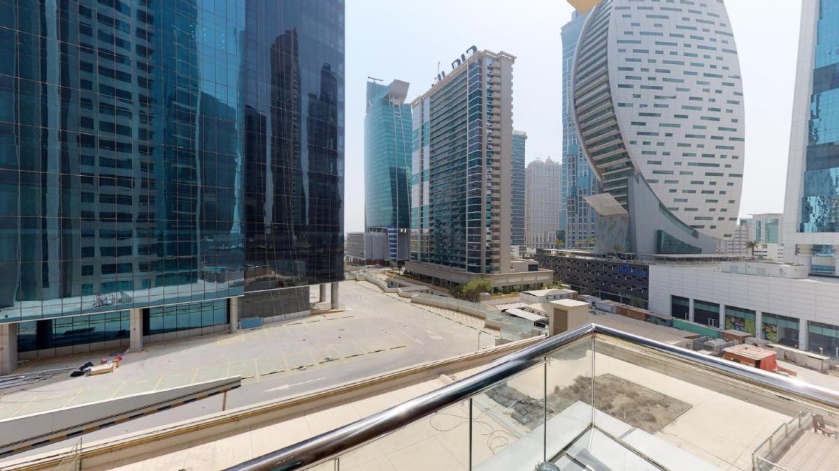 Hometown Apartments Trendy One Bed Apt in Ontario Tower