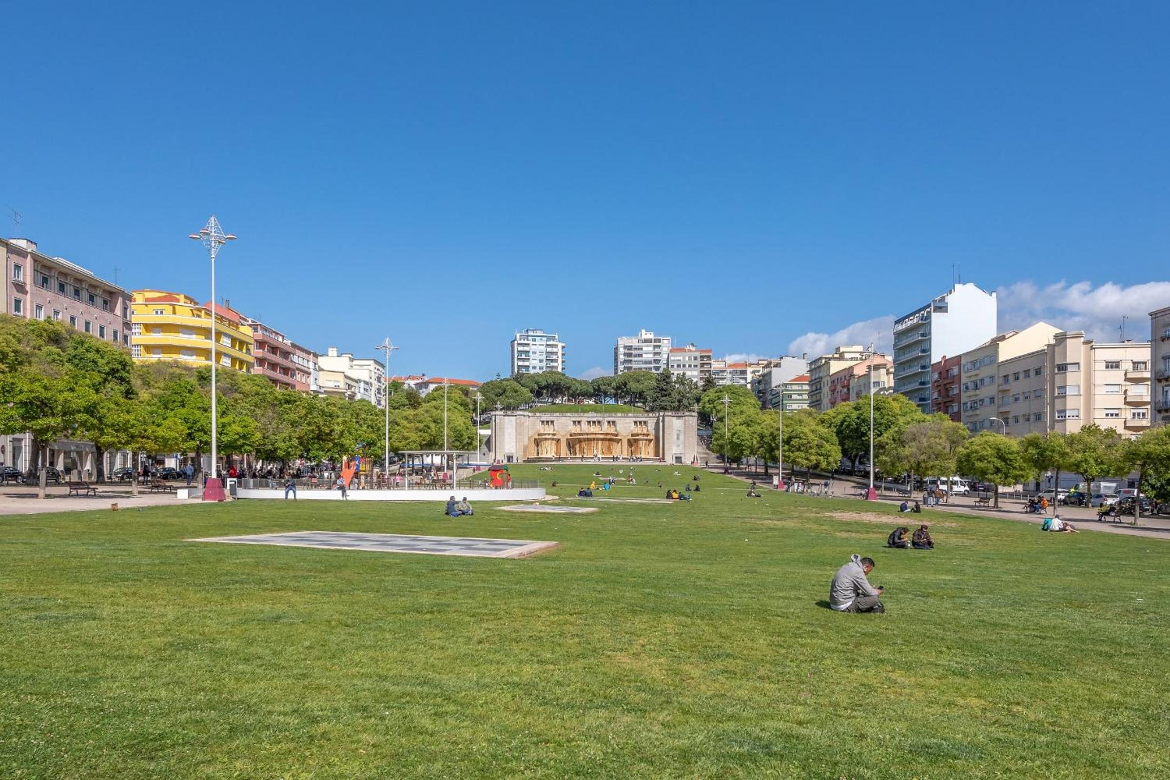 Alameda Apartments & Rooms