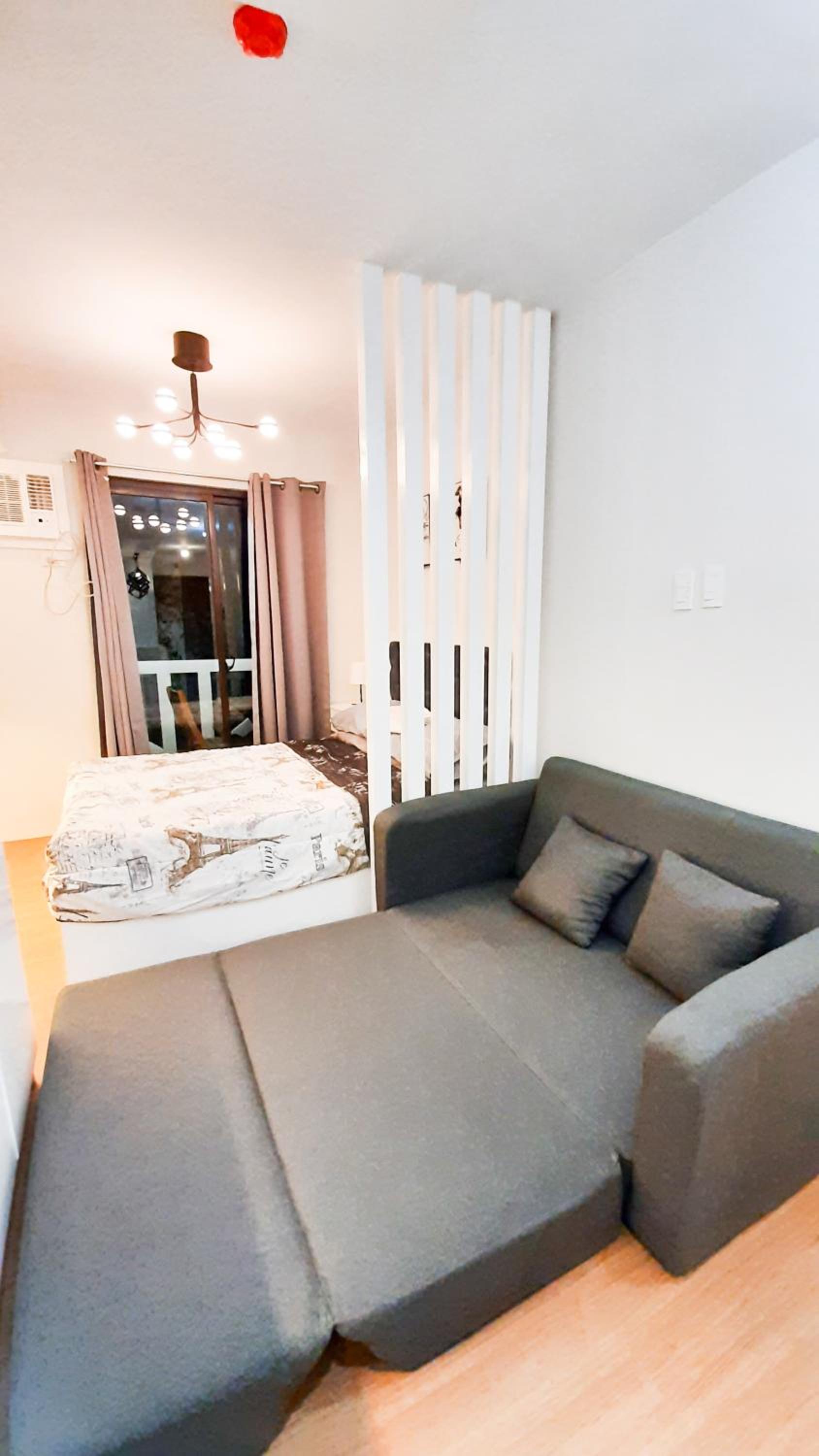 Sleep in Mono at Pine Suites Tagaytay view 3
