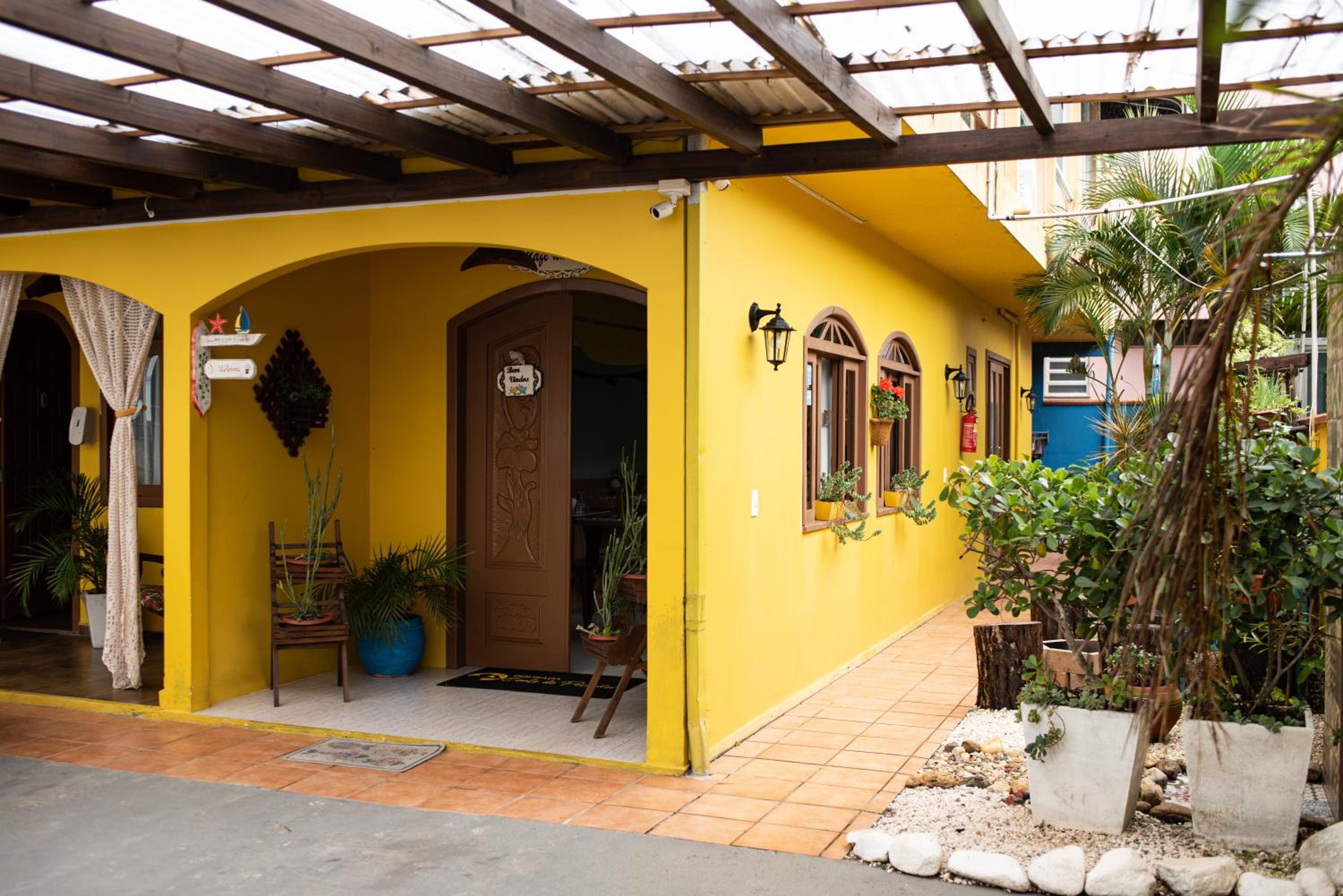 Hotel Pousada Canto do Pescador - Image 1