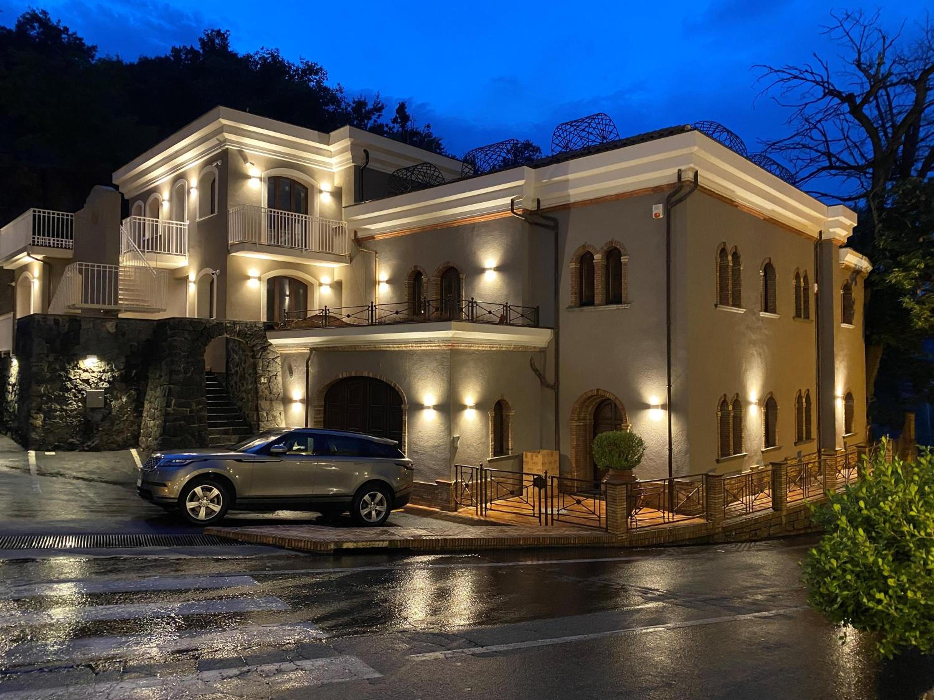Casa Carlotta view 3