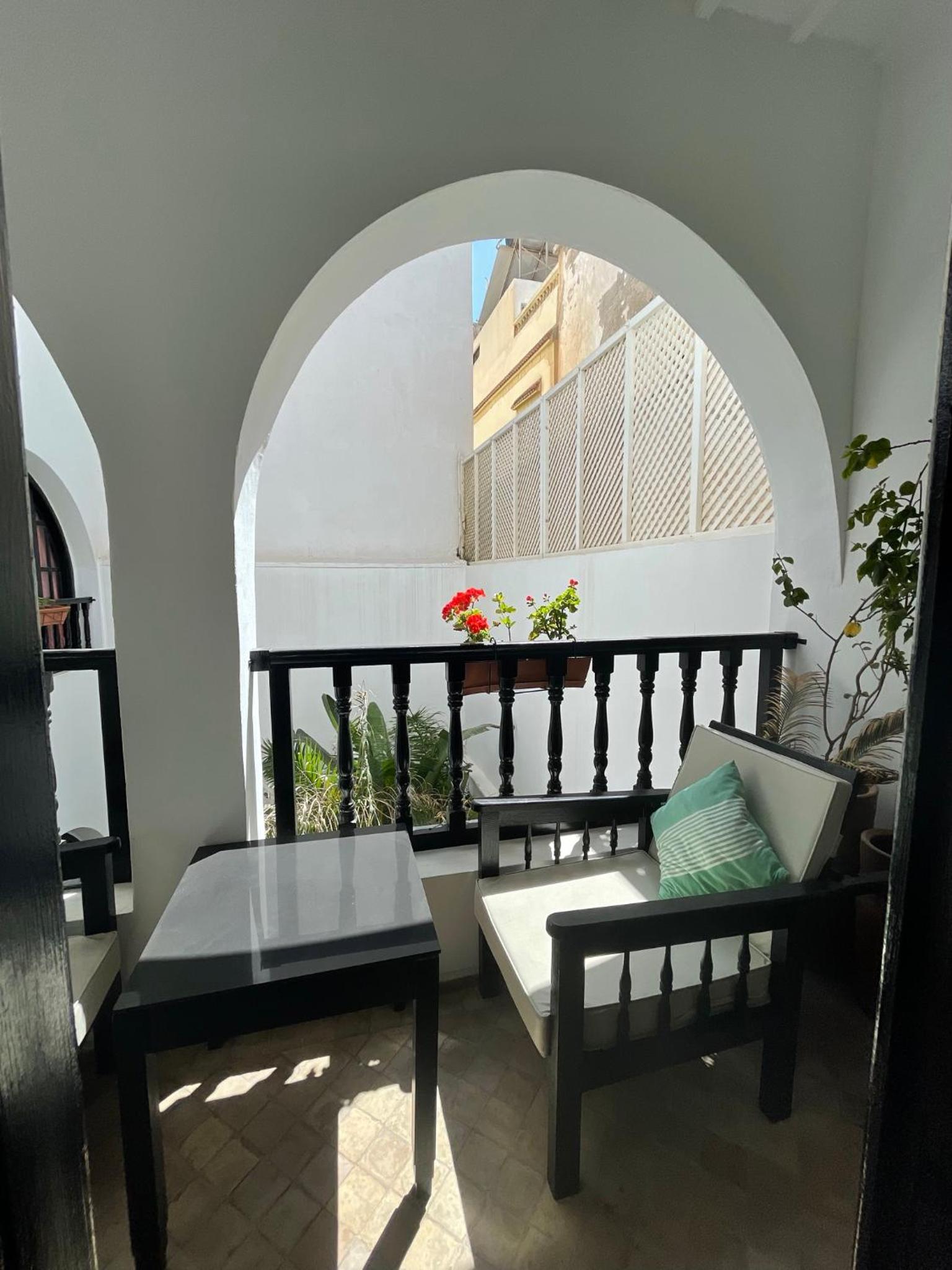 Riad Dar Awil