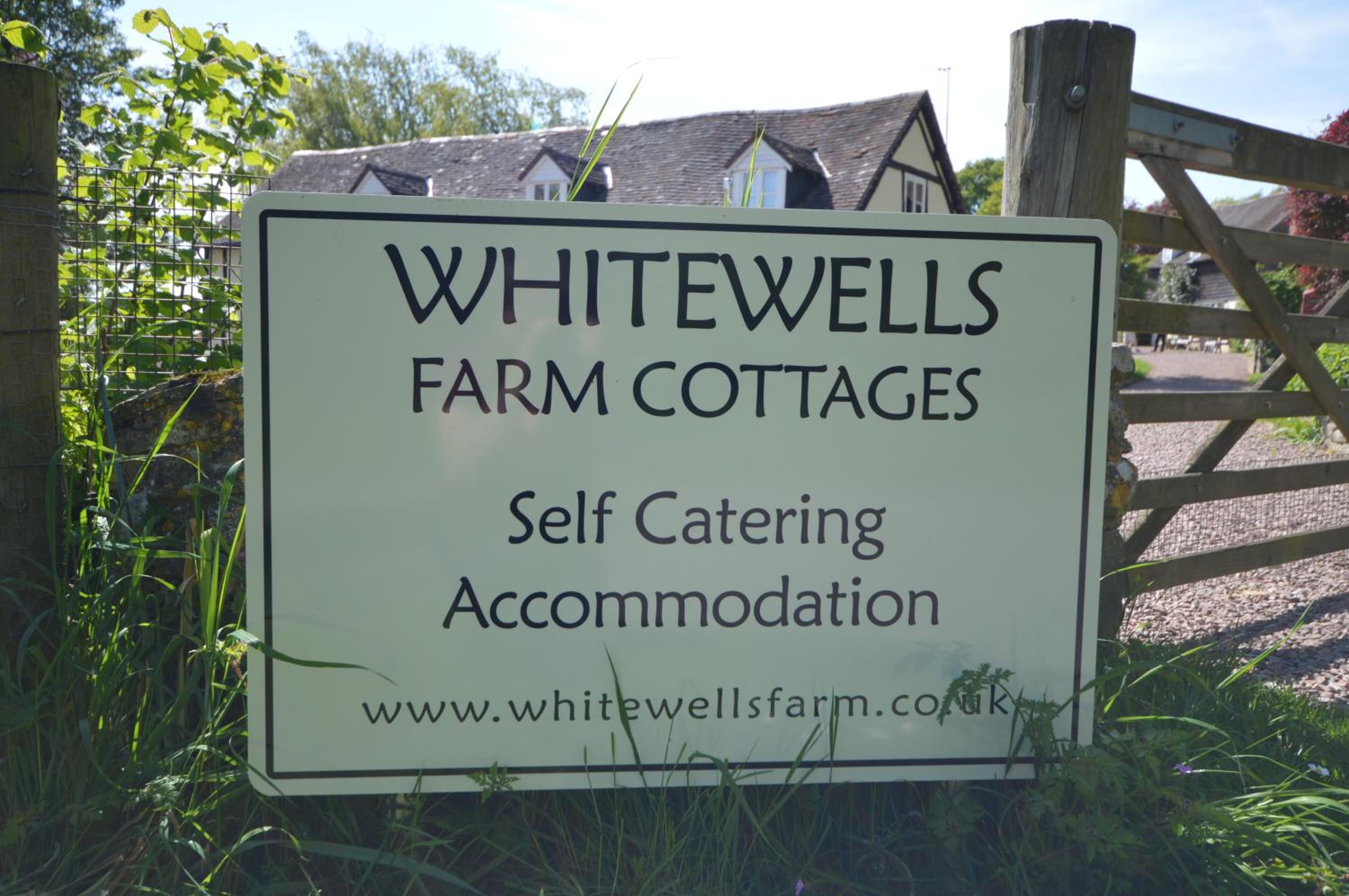 Whitewells Farm Cottages - 7 exceptionally well appointed pet friendly barn conversions set in 10 acres of gardens, fields and woodland suitable from 2 to 