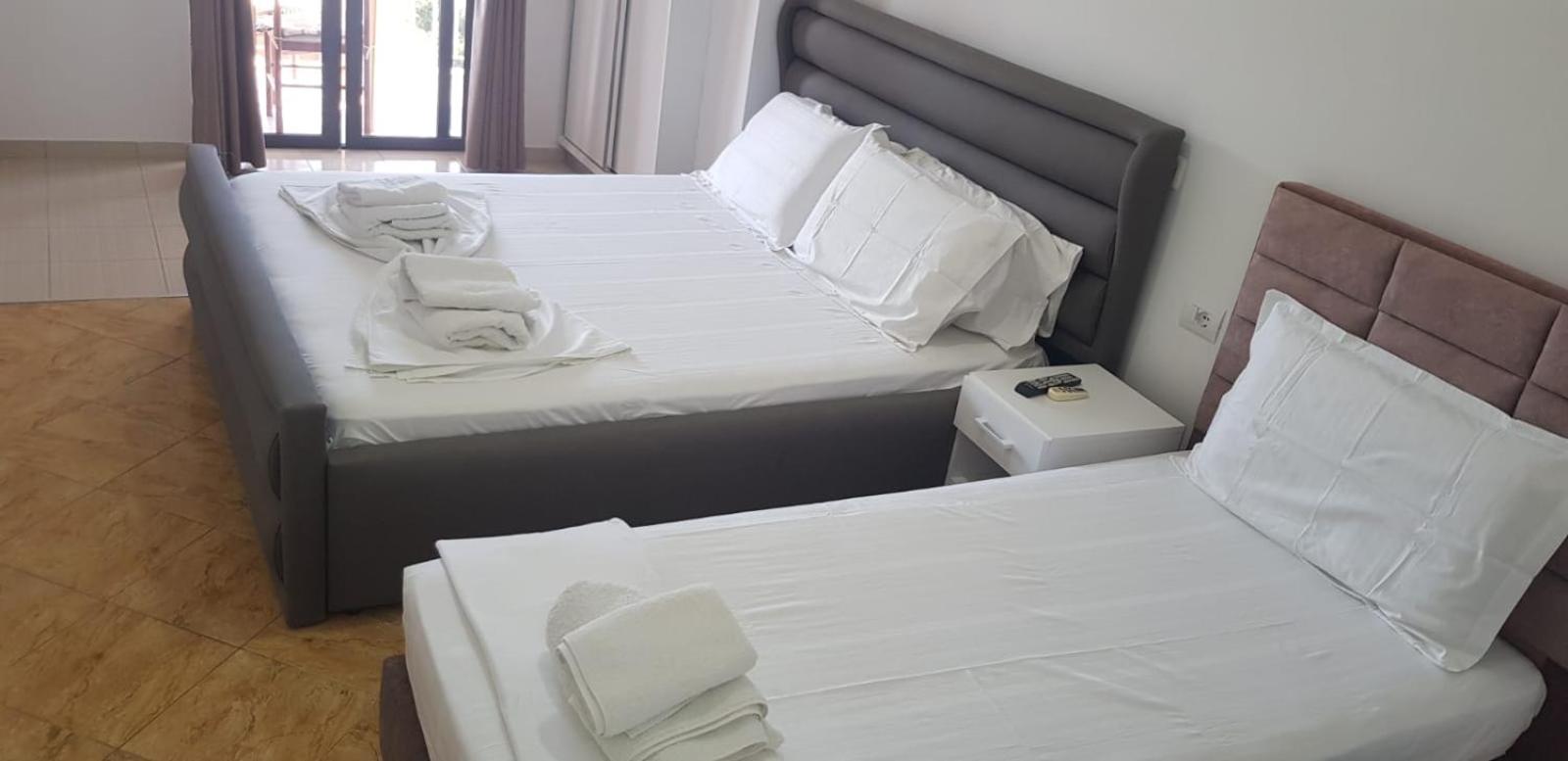 Apartments Villa Dovinefa