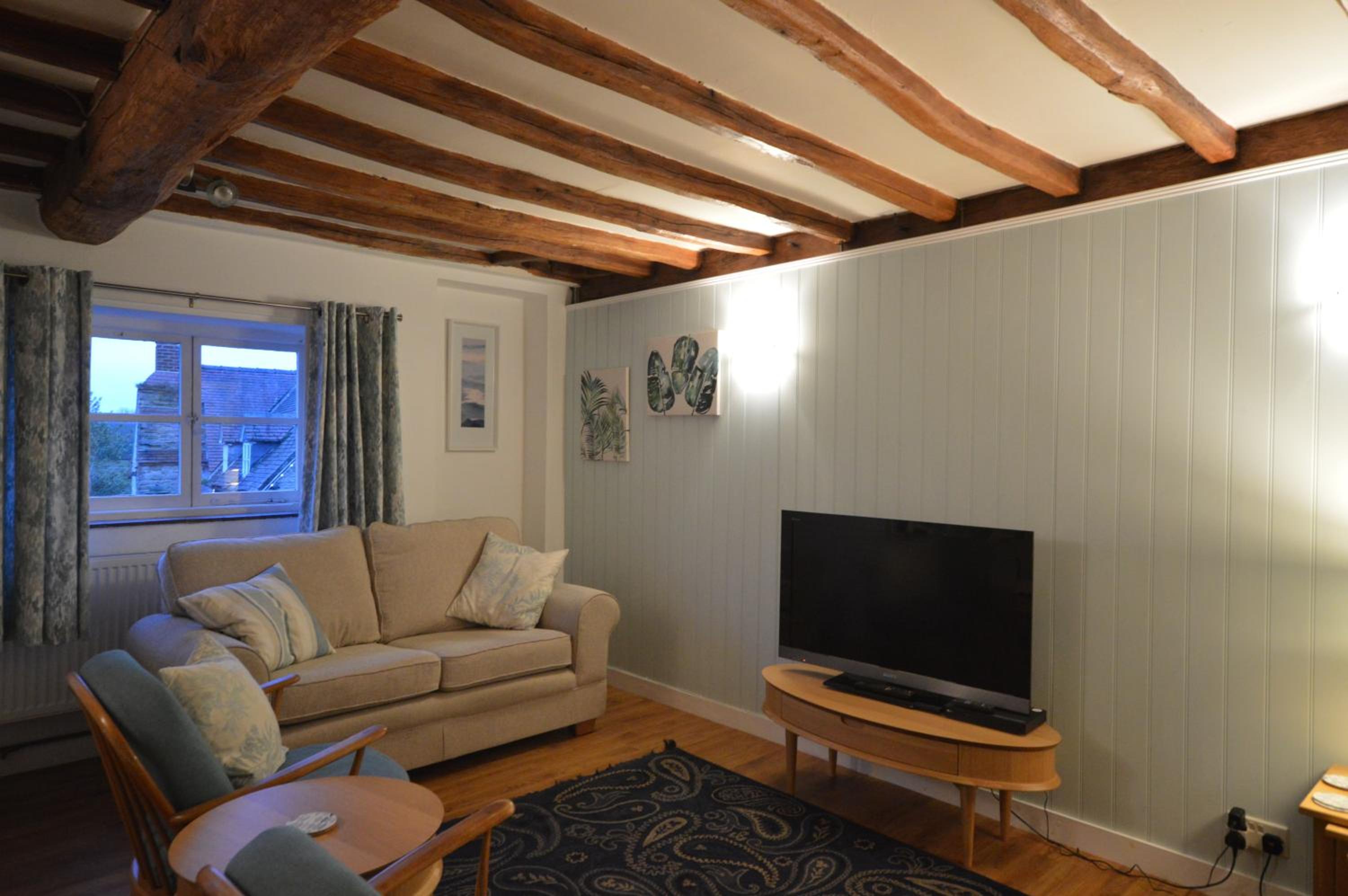 Whitewells Farm Cottages - 7 exceptionally well appointed pet friendly barn conversions set in 10 acres of gardens, fields and woodland suitable from 2 to 