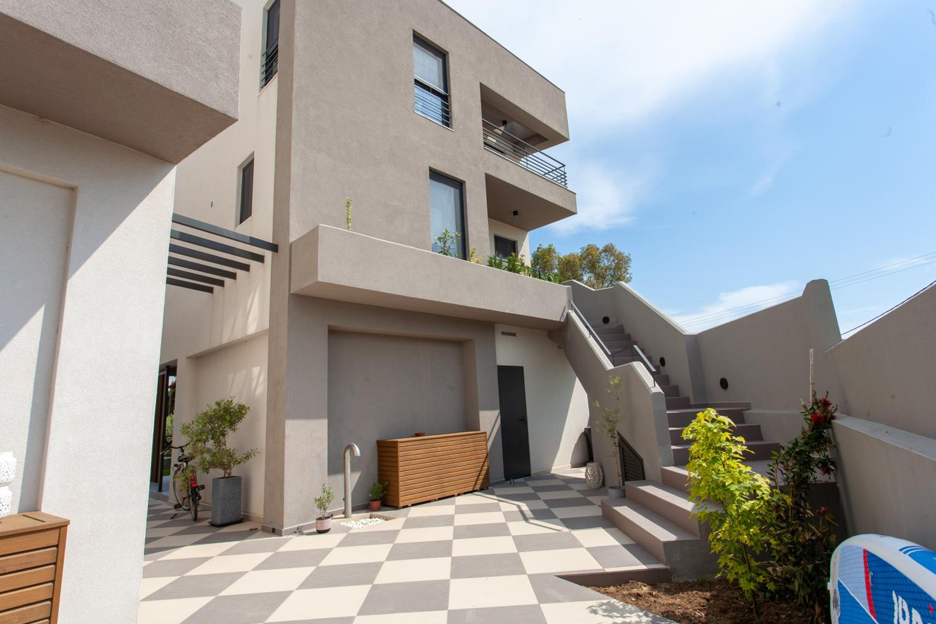 aella apartments view 5