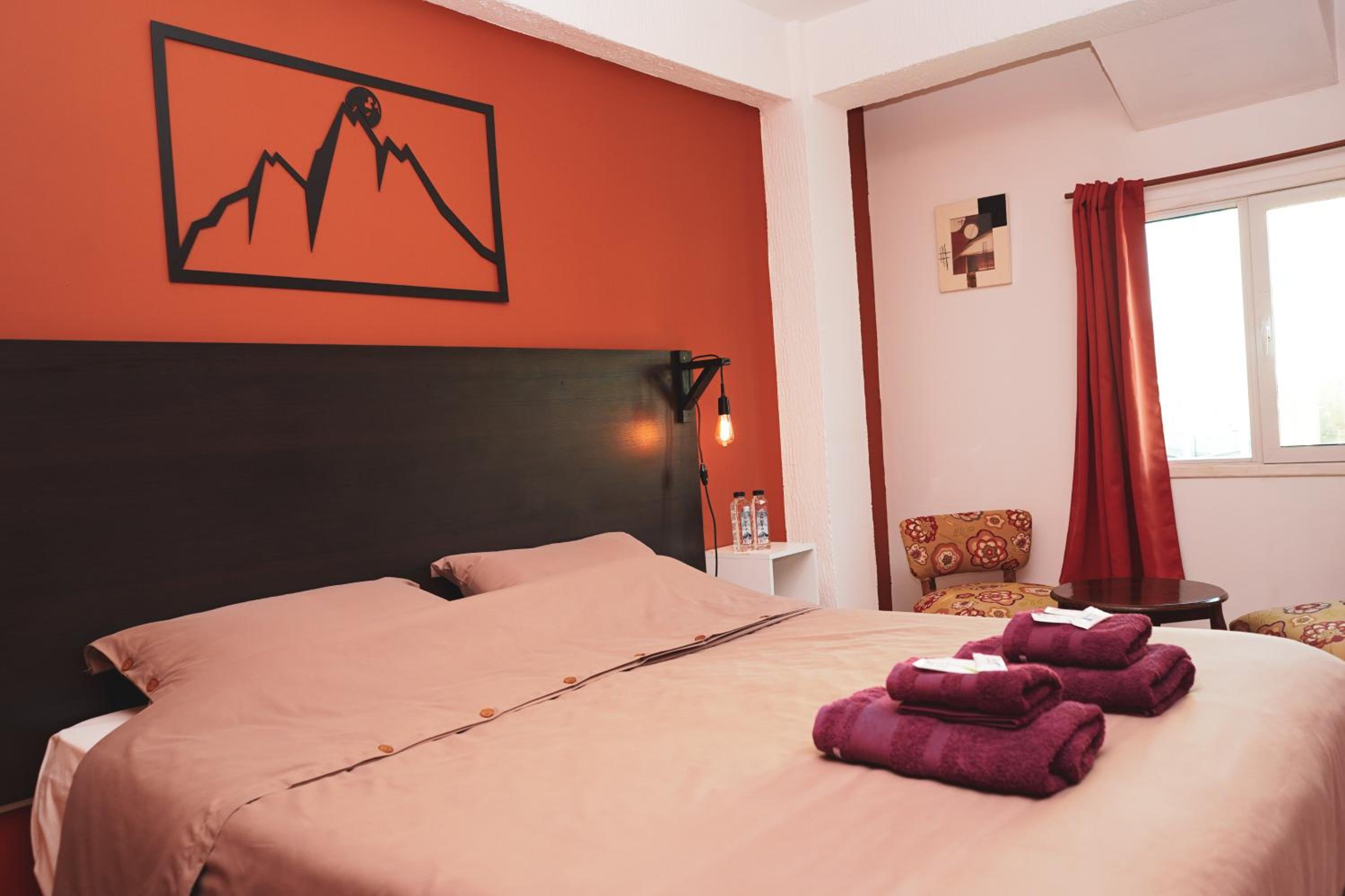 Oshovia Hostel