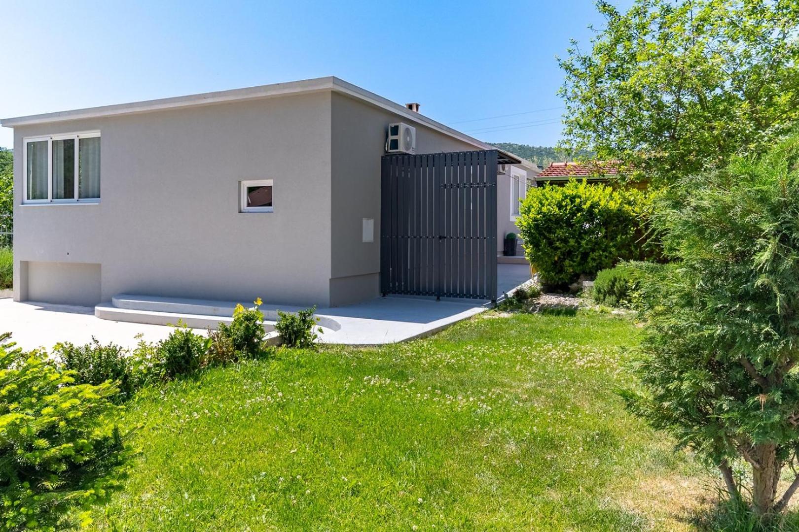 Hotel VILLA TUGARKA private pool, fitness, play-house, great for families, max 6 per. - Image 1