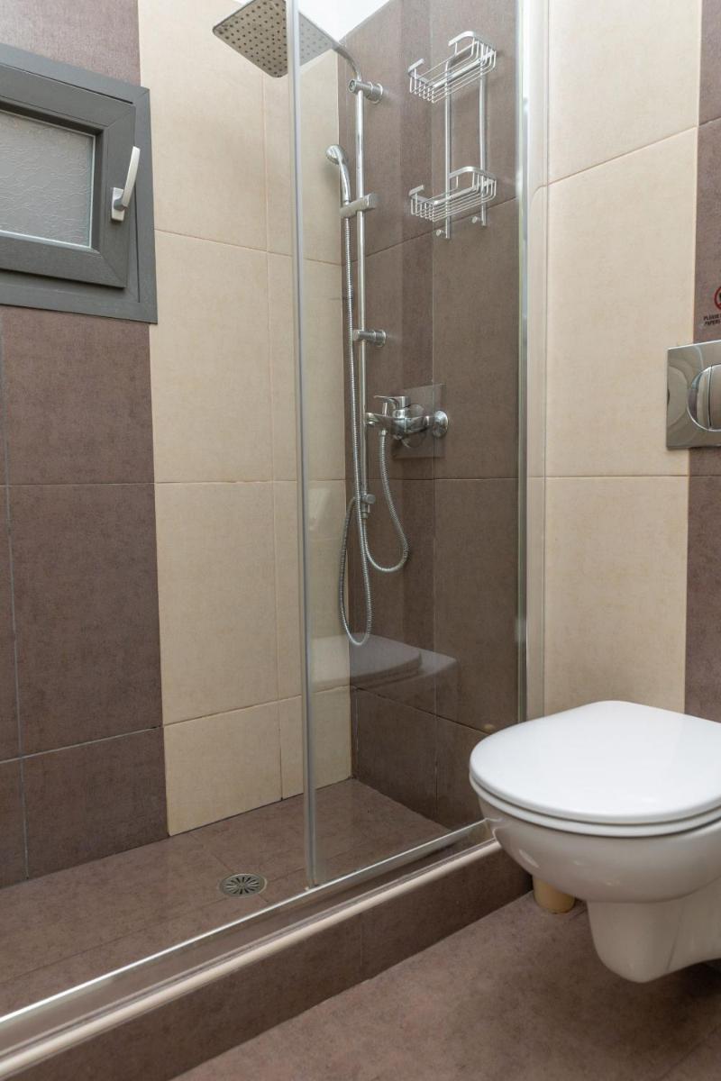 Naxos Petite Studios