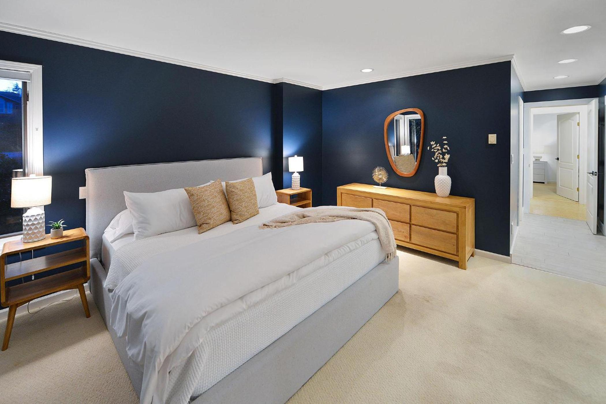 Beachside Living Cherry Point by EMR Vacation Rentals