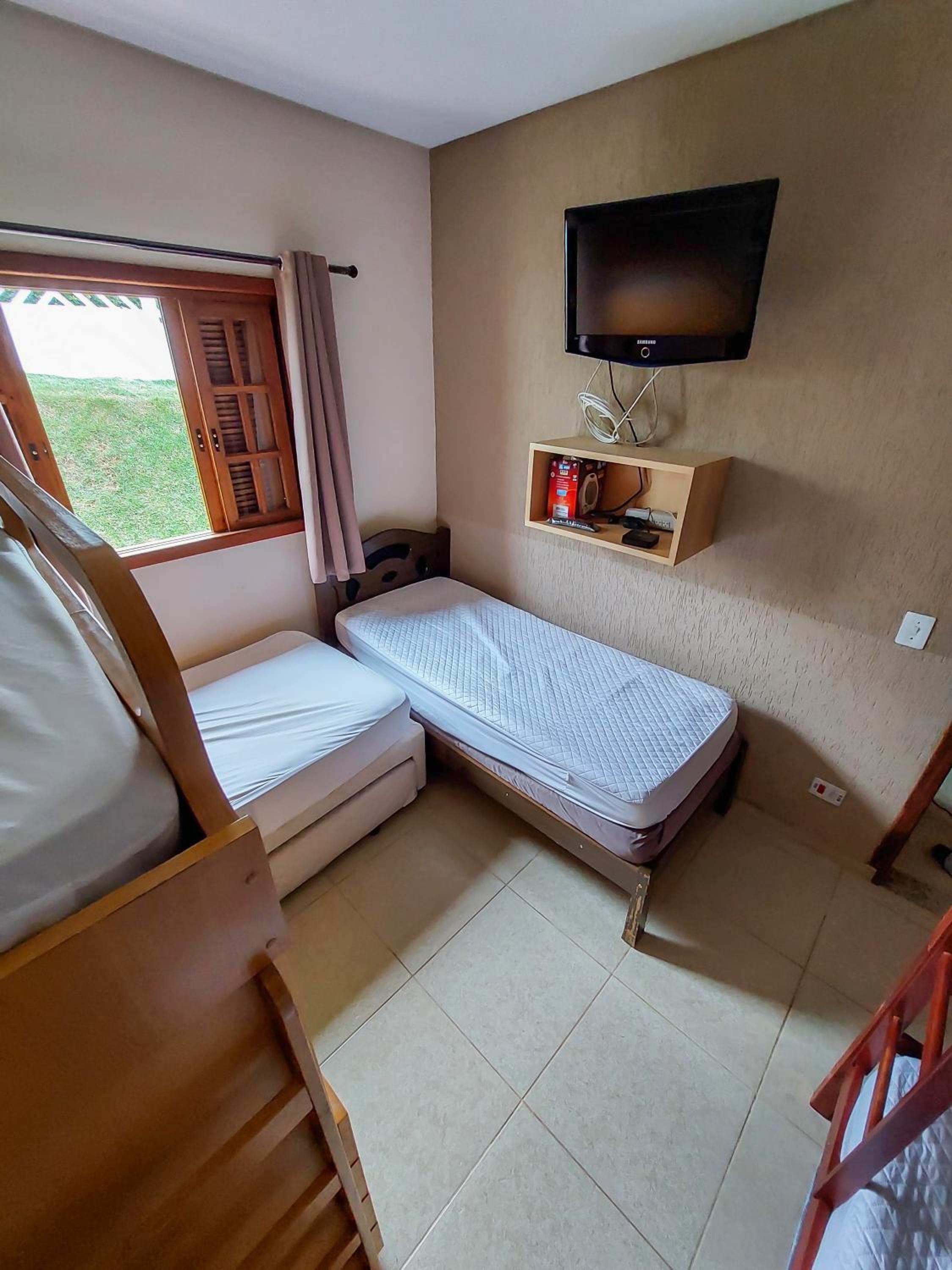 Piscina Climatizada - Chácara em Condominio