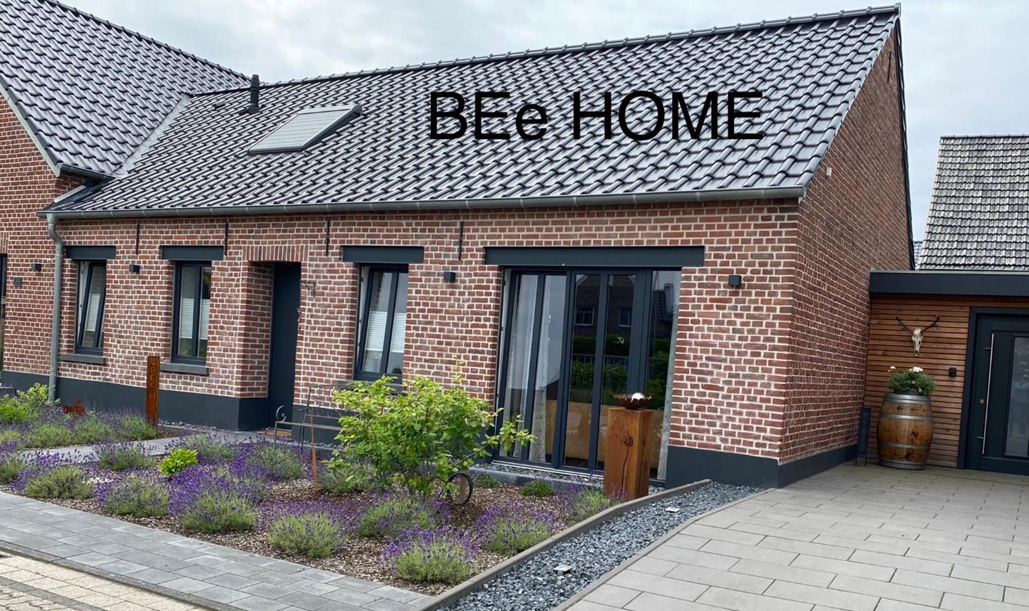 BEe HOME - Urlaubs und Business Loft view 3