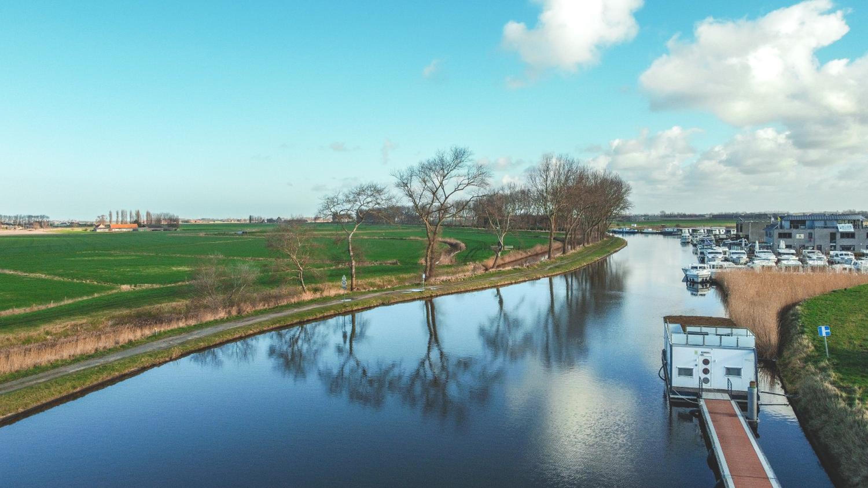 Homeboat Glamping view 5
