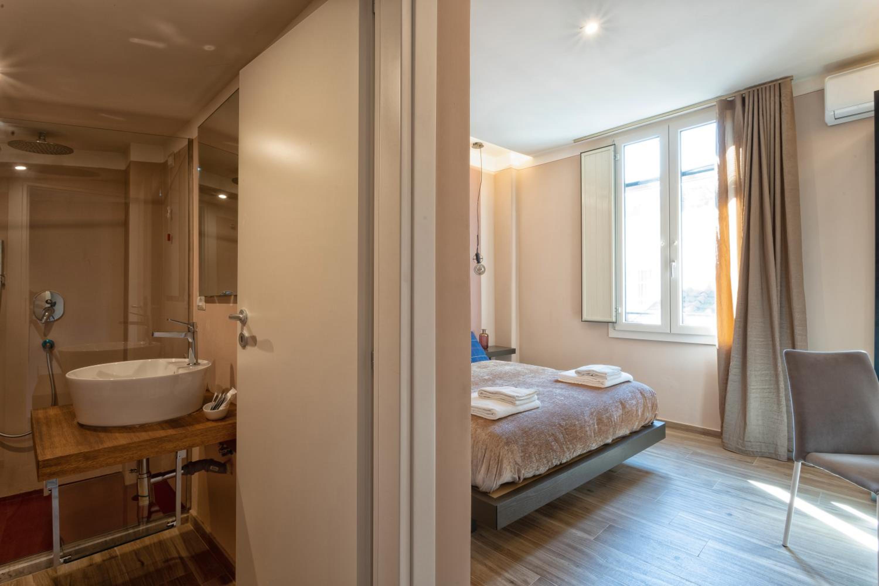 GOGO` Petit Hotel photo 2