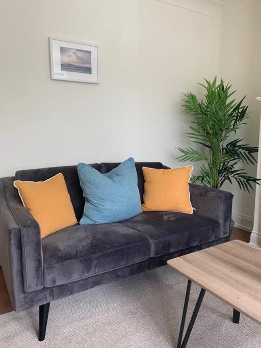 Coach Cottage Portstewart - Central Location NITB, photo 4