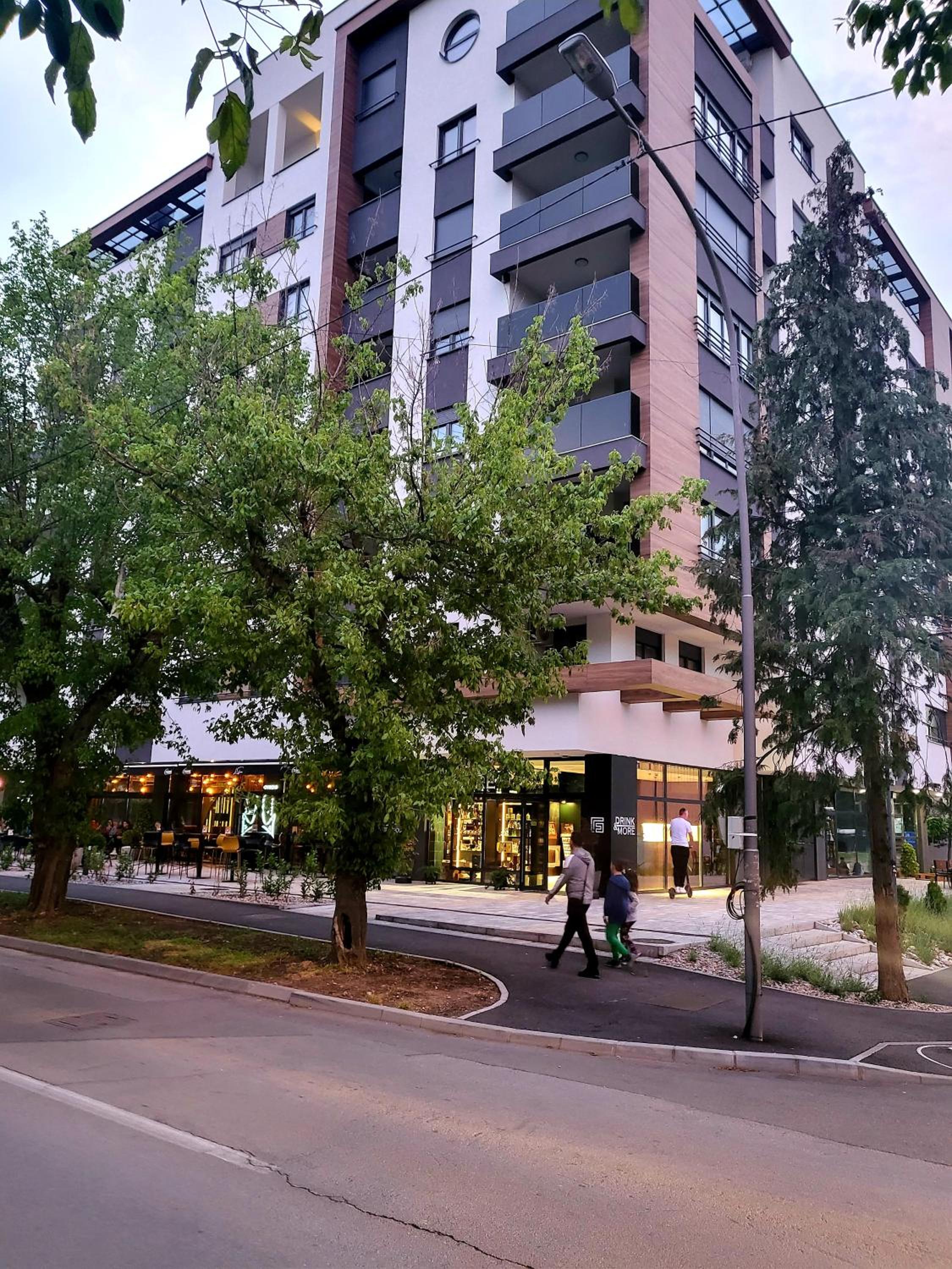 Nika view 4