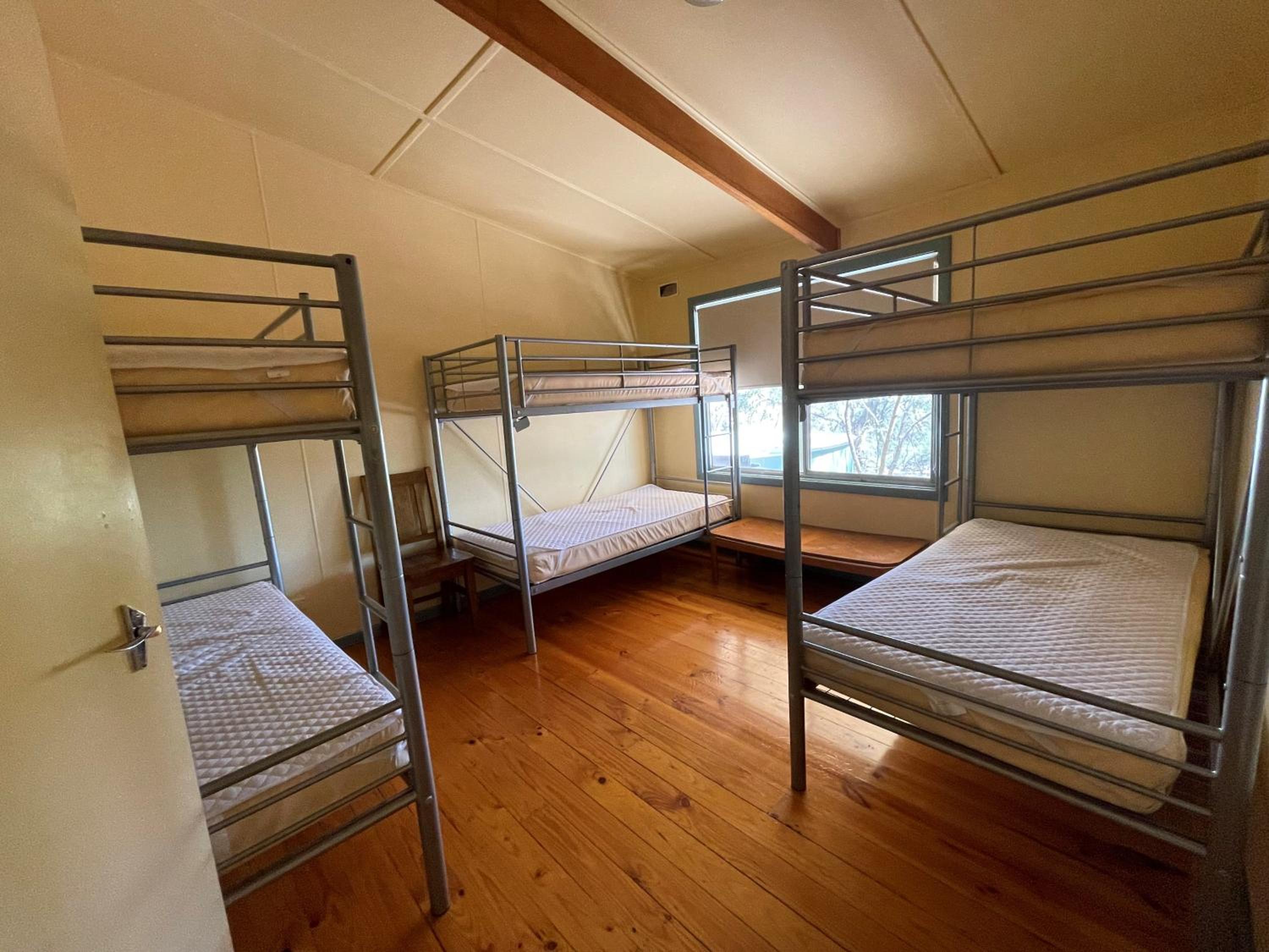 Alligator Lodge - Mount Remarkable National Park
