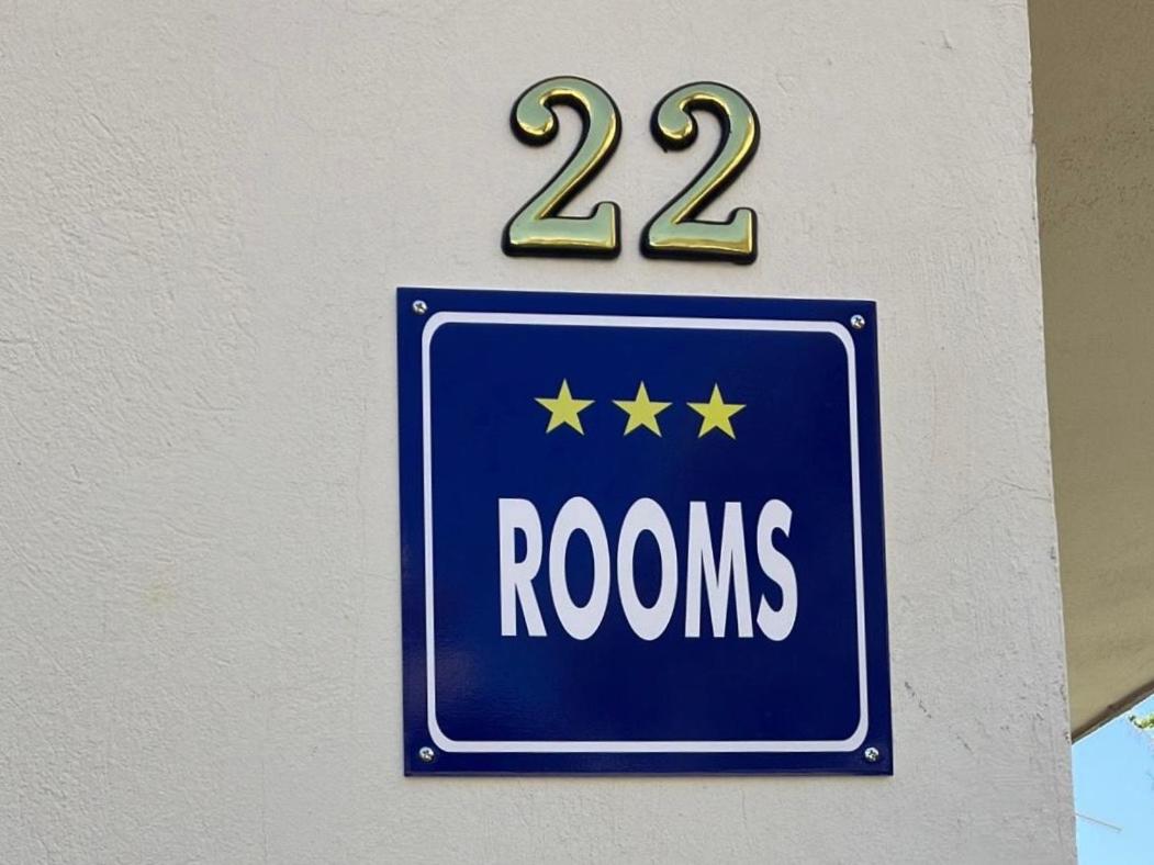 Rooms 22 - Beachfront view 4