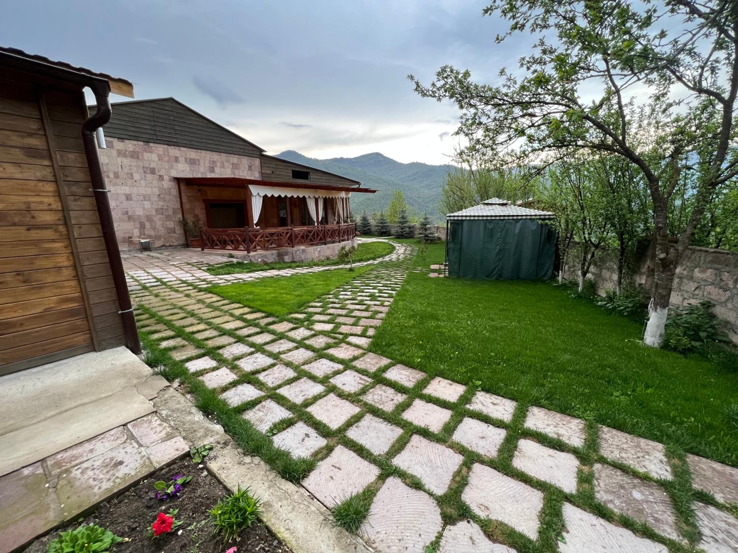 Balkonchik GuestHouse