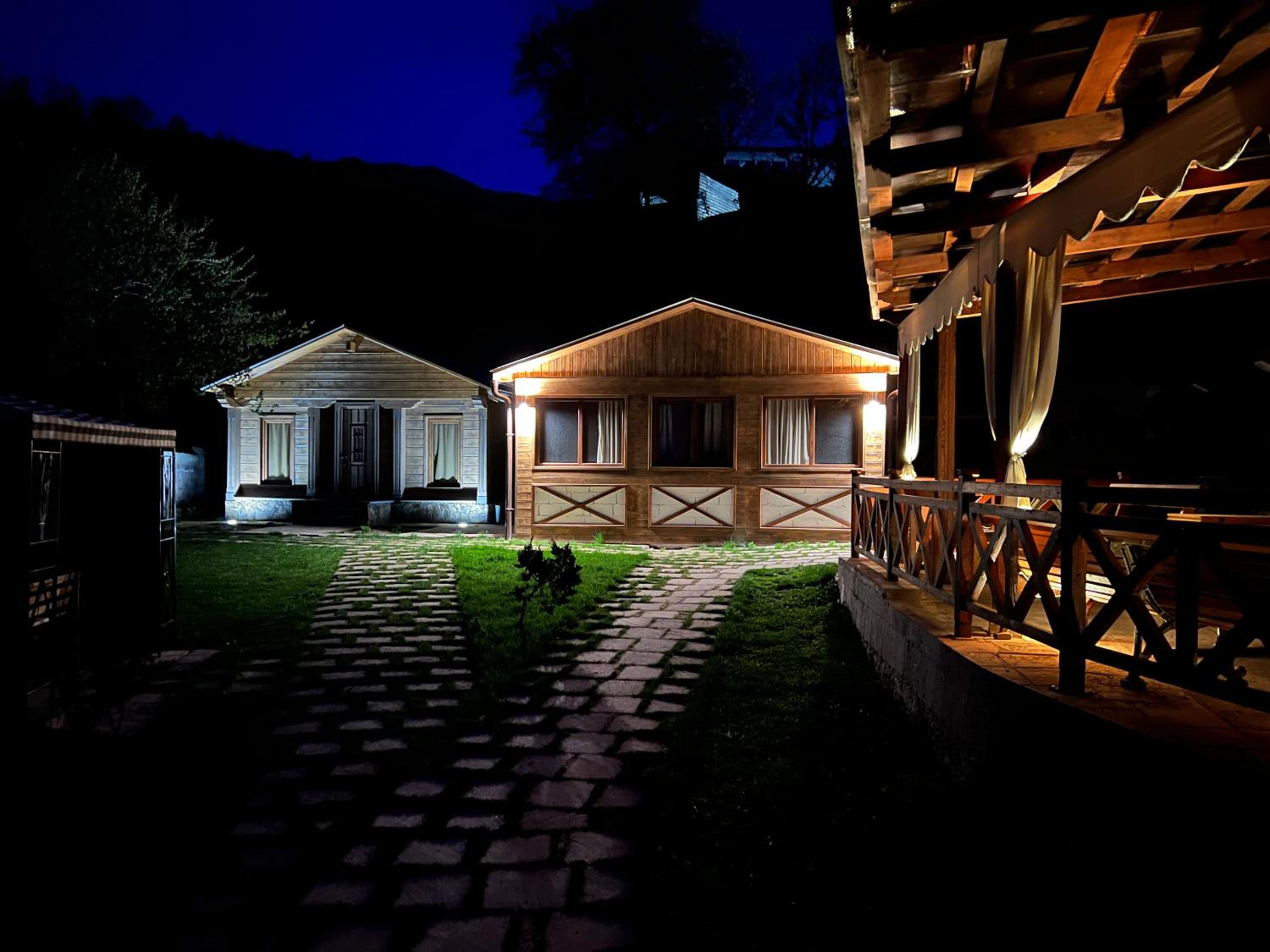 Balkonchik GuestHouse