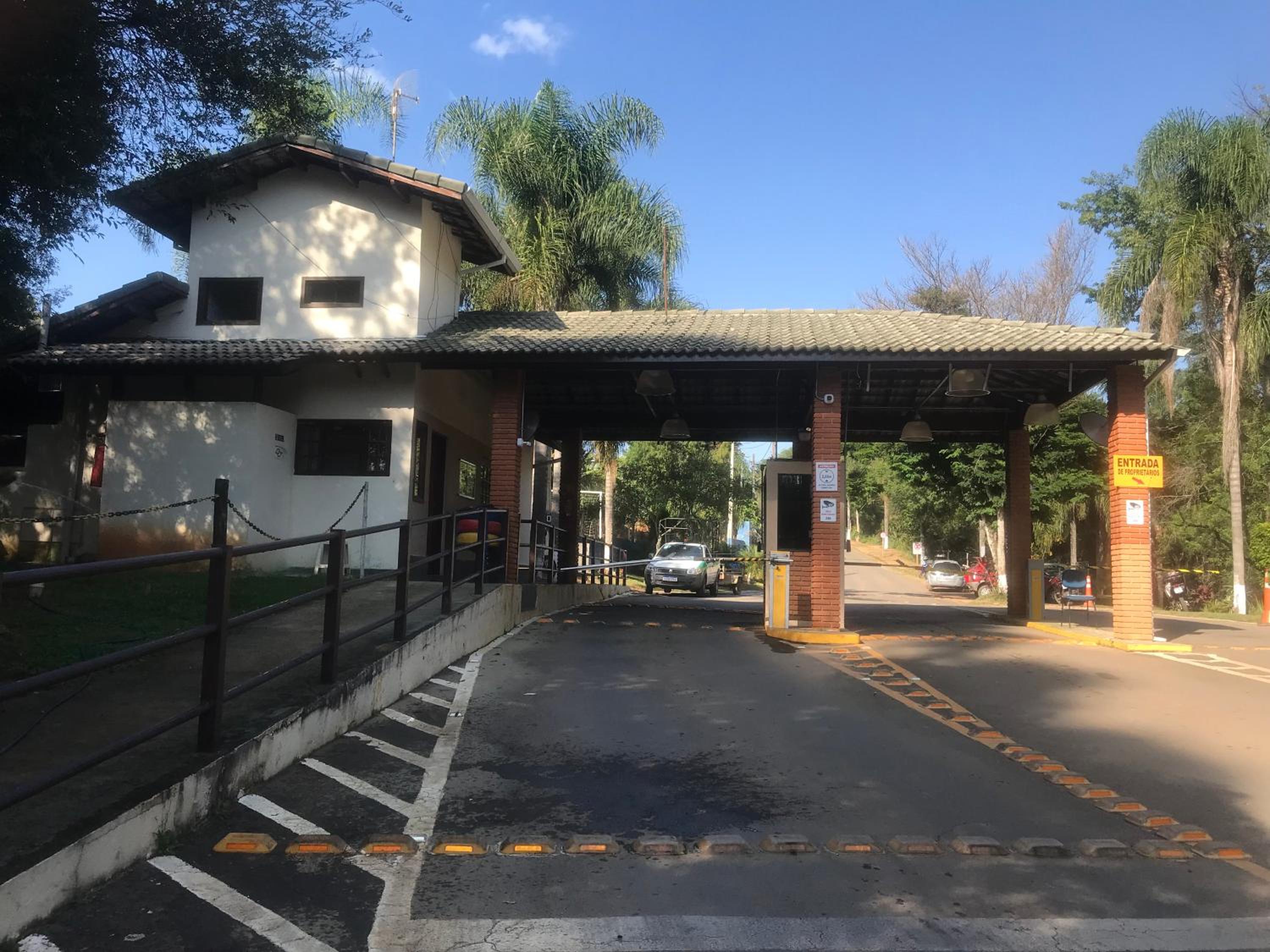 Piscina Climatizada - Chácara em Condominio
