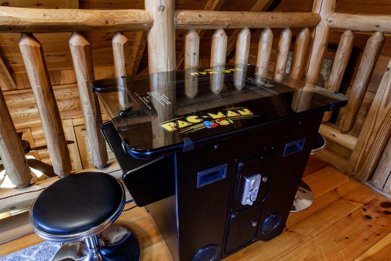 The Alpenhaus Hot Tub Game Room and Fireplace