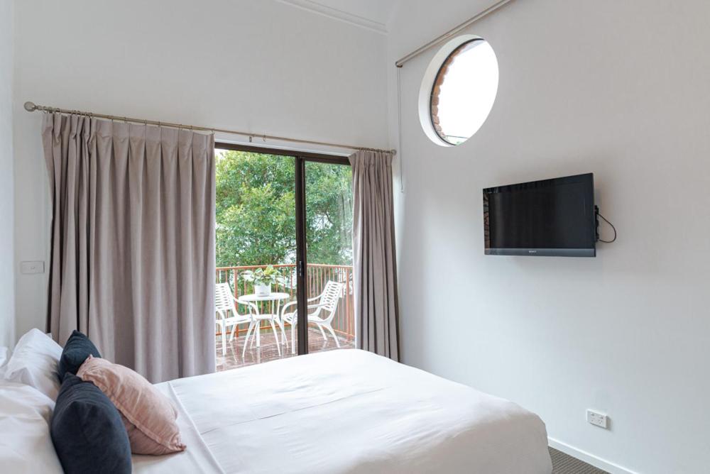Mango Tree 4 - 63 Shirley Street