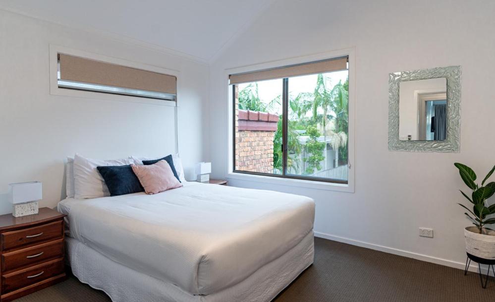 Mango Tree 4 - 63 Shirley Street