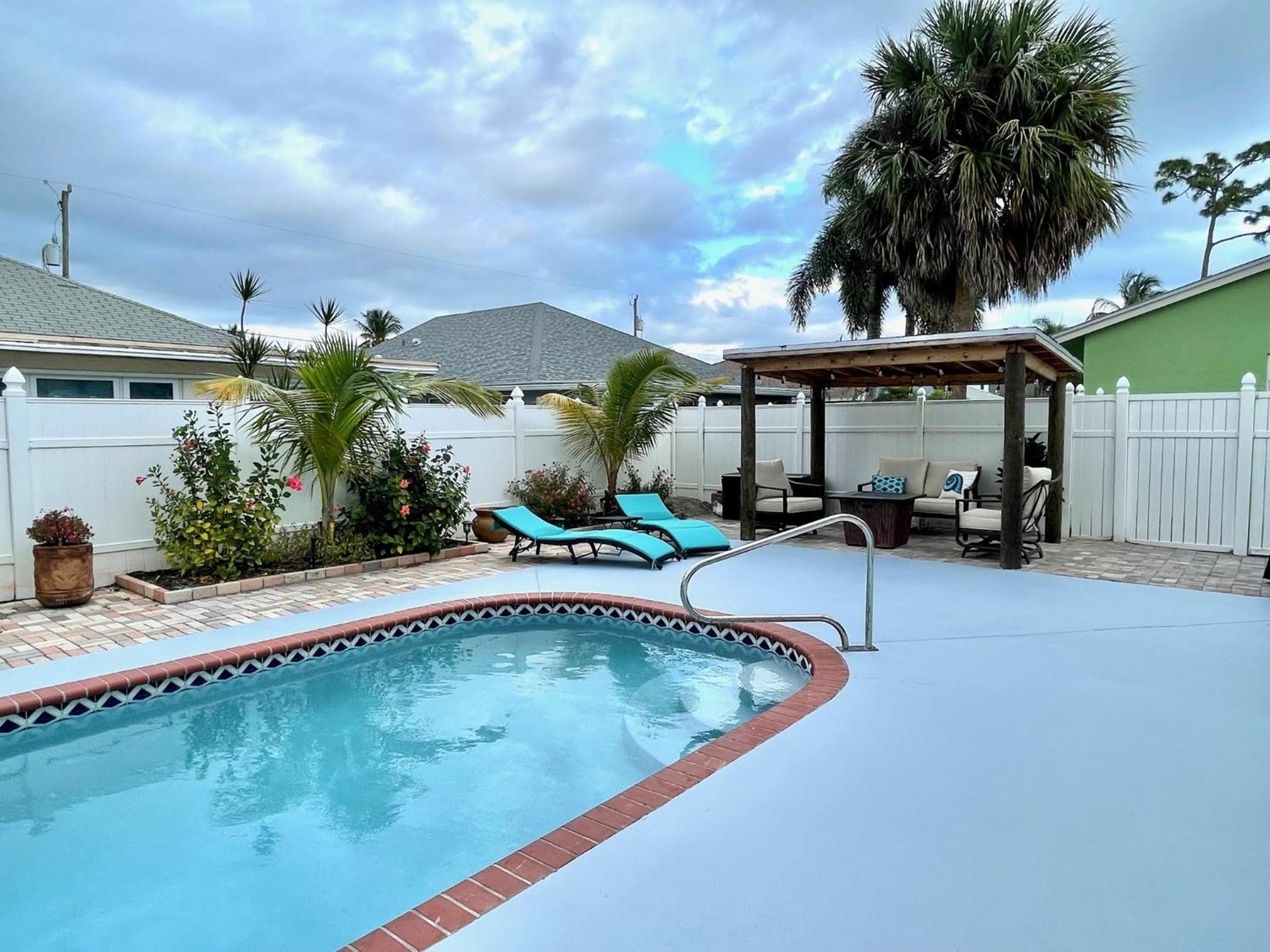 Perfect Jupiter Vacation House with Private Pool