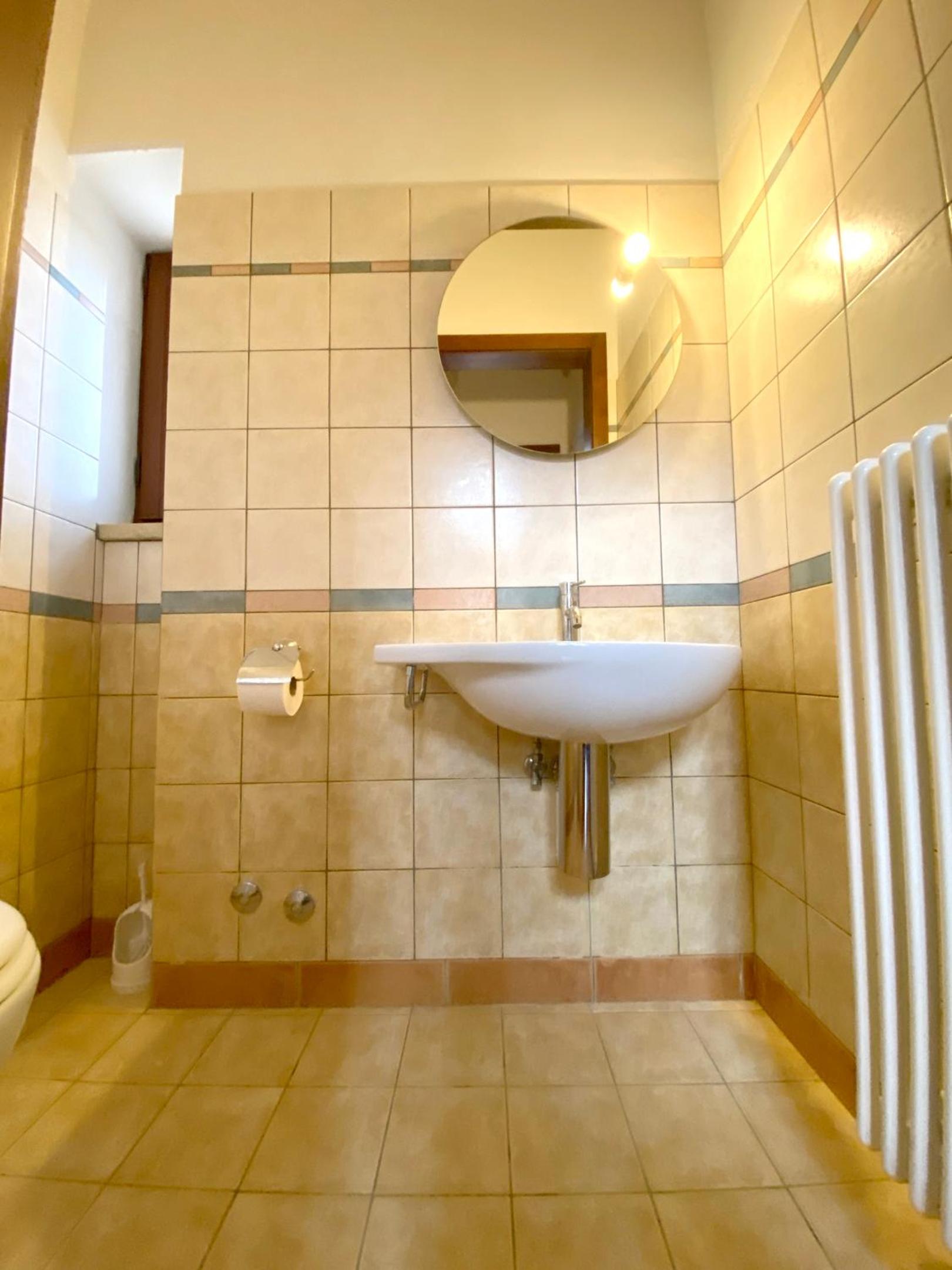 Comfortable House with Fenced Garden - Surano - Fireplace