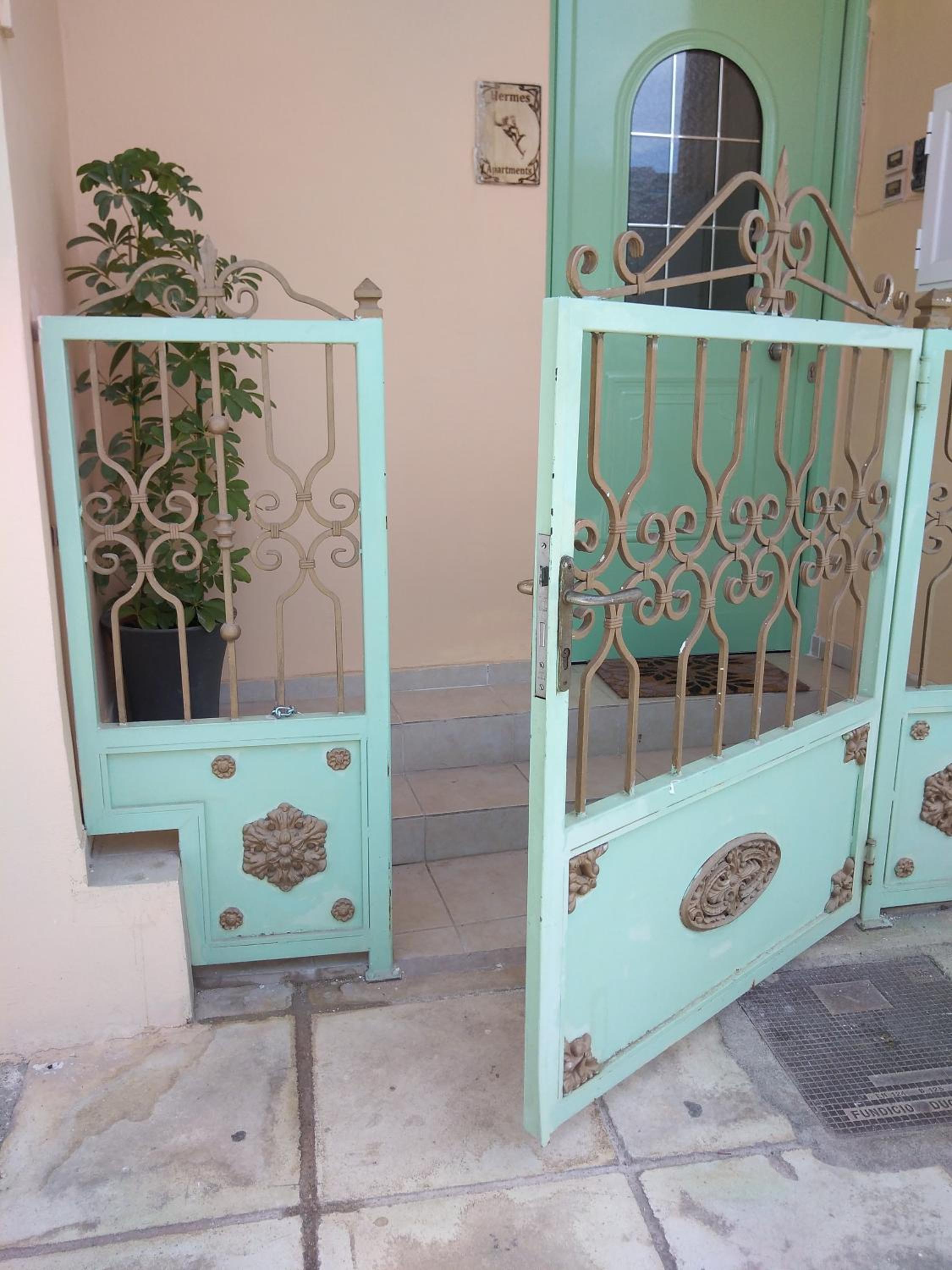 Photo 12