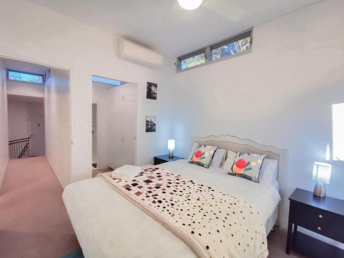 Glebe House Homestay