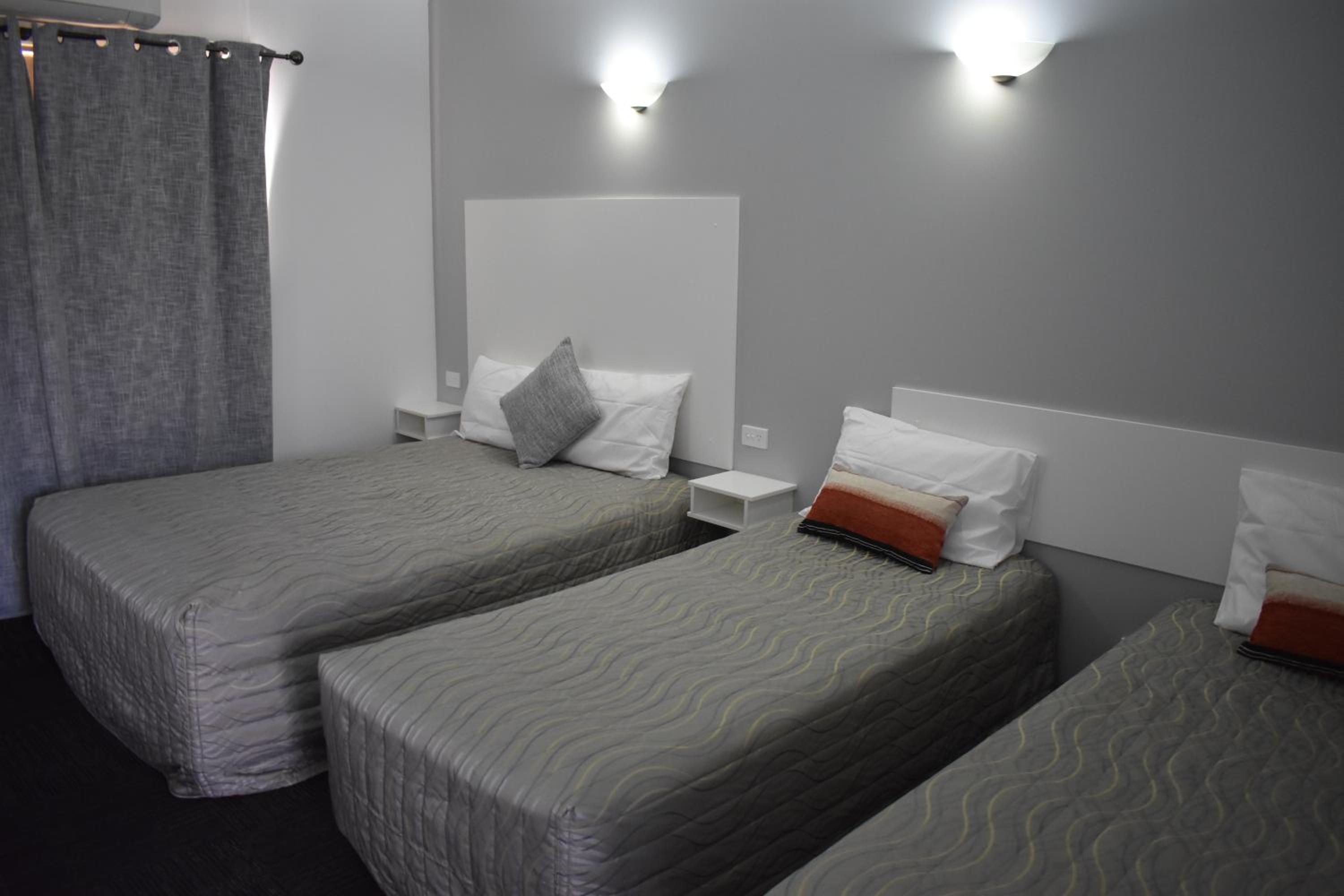 Riviana Motel