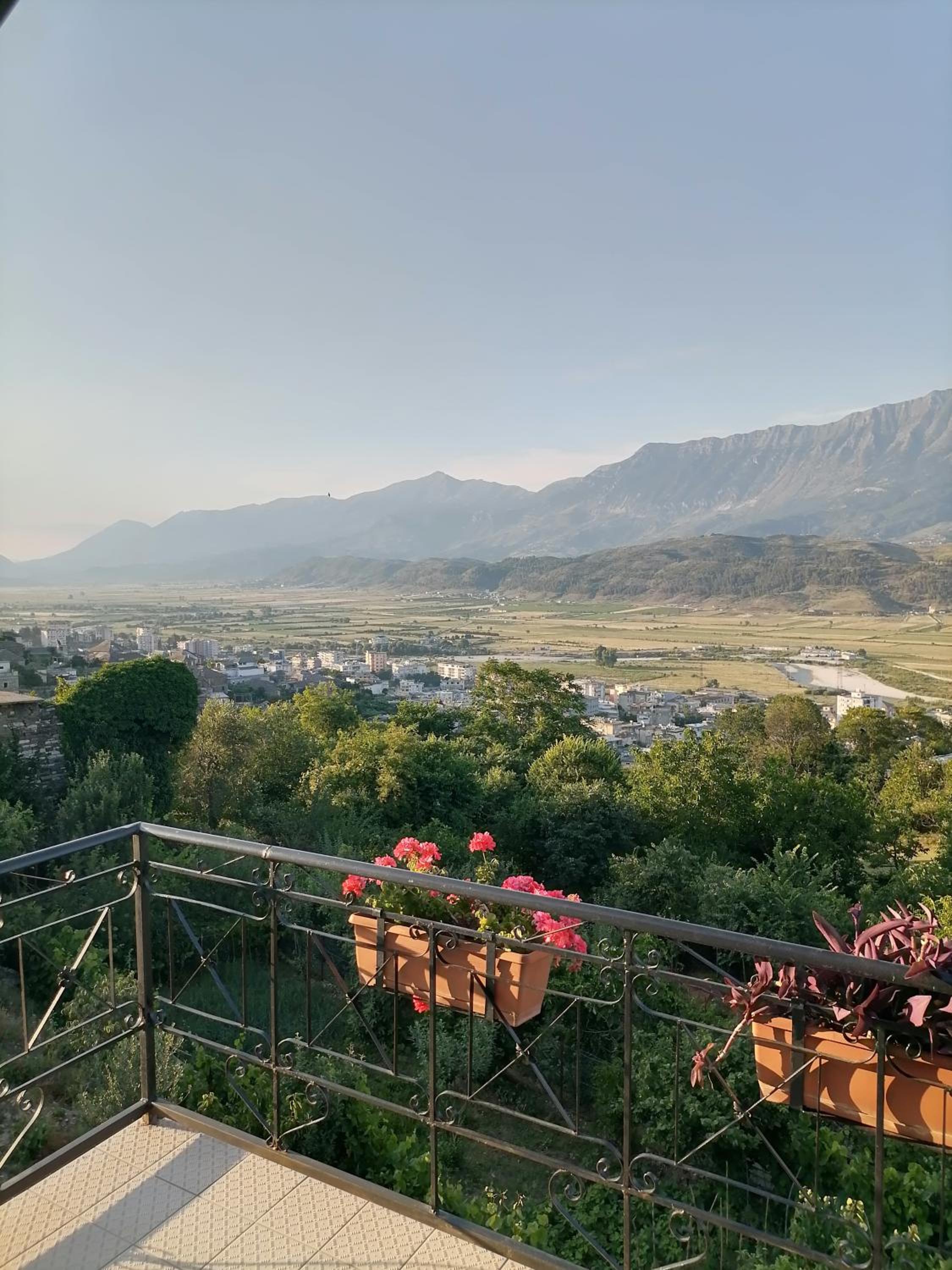 Bixhaku GuestHouse