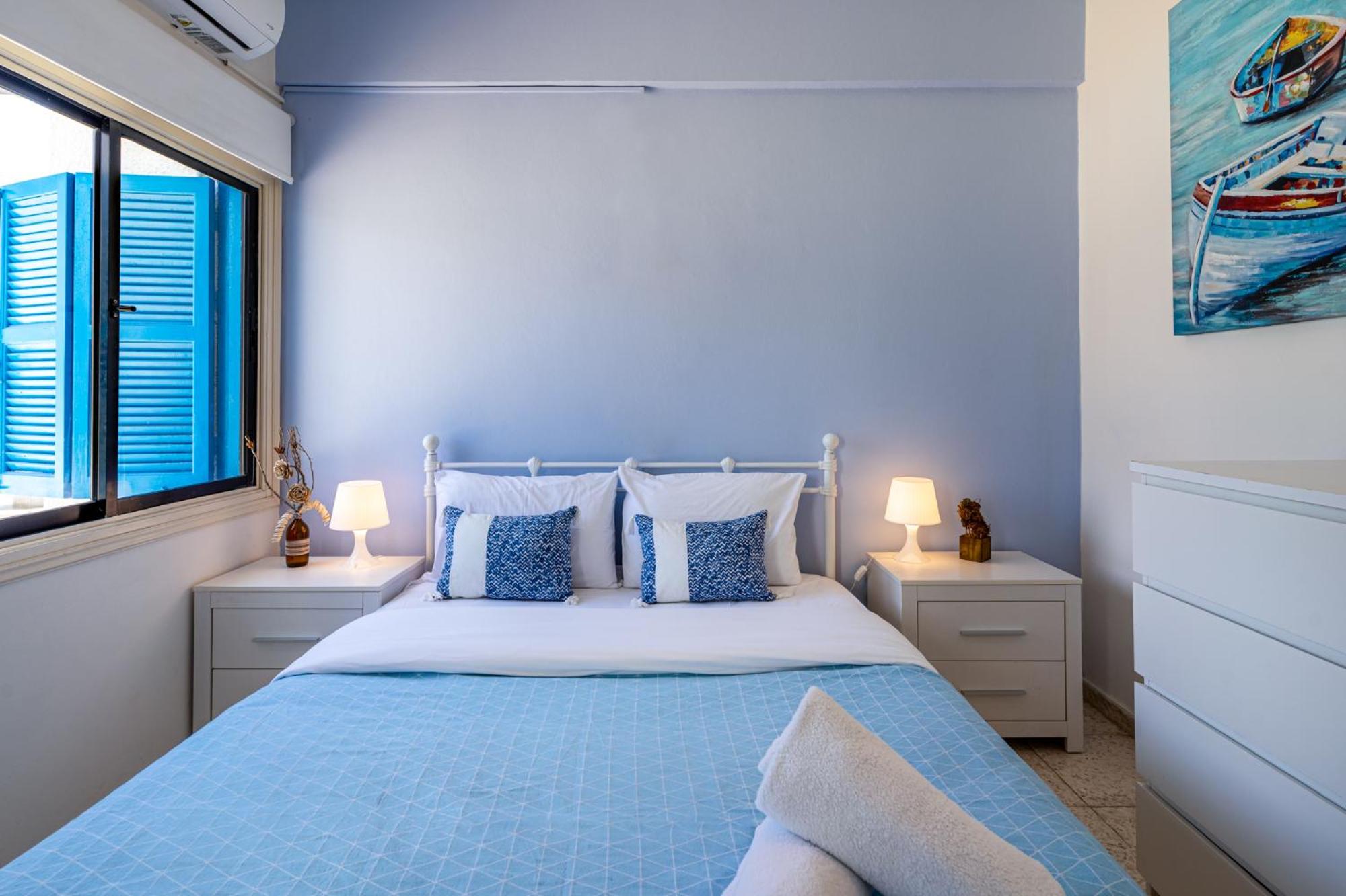 Sea Breeze 1-BR Apt in Pyla