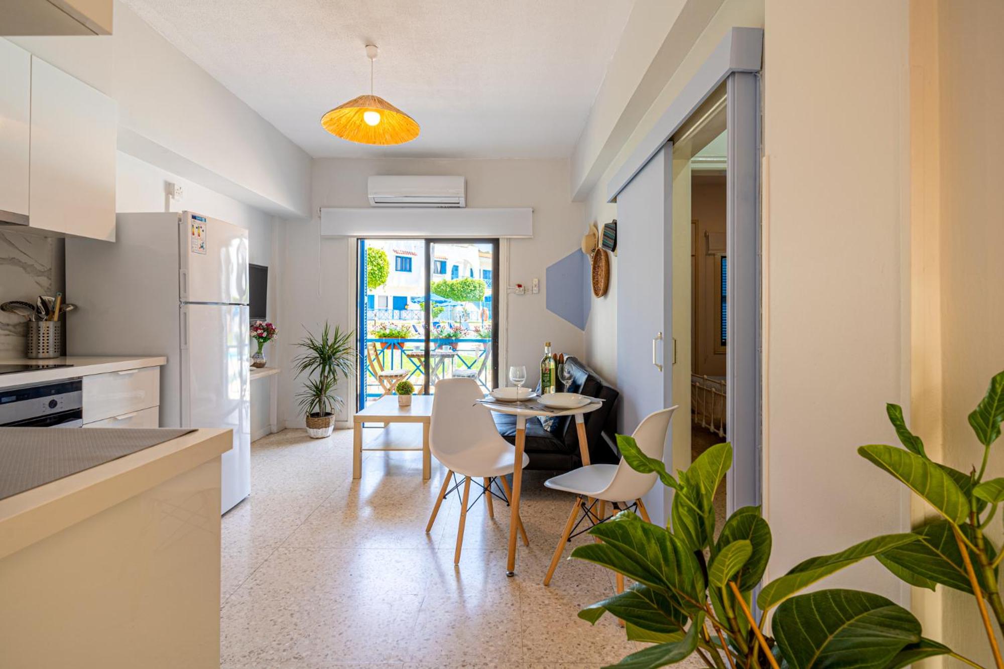 Sea Breeze 1-BR Apt in Pyla
