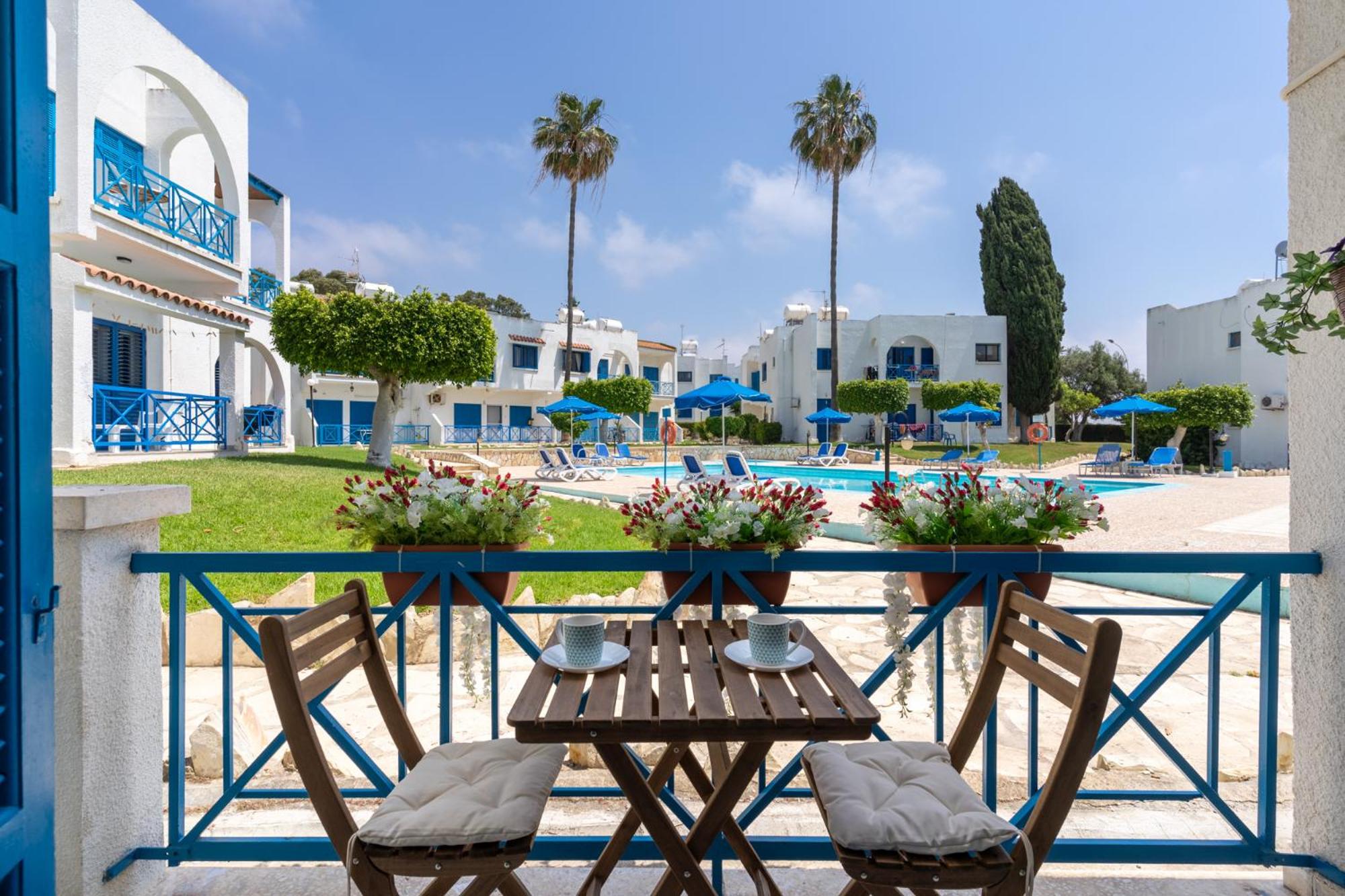 Sea Breeze 1-BR Apt in Pyla