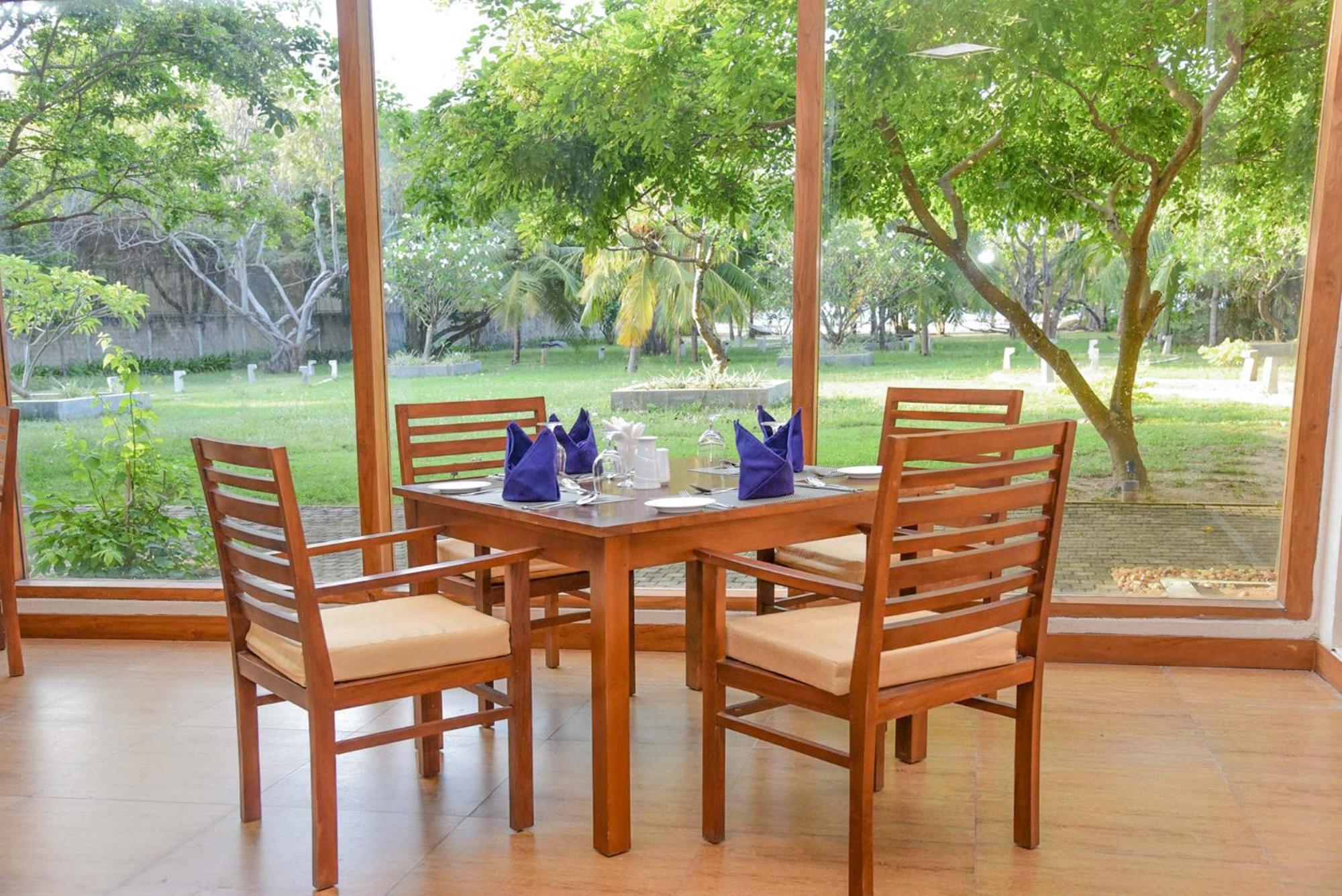 Breeze Pasikudah