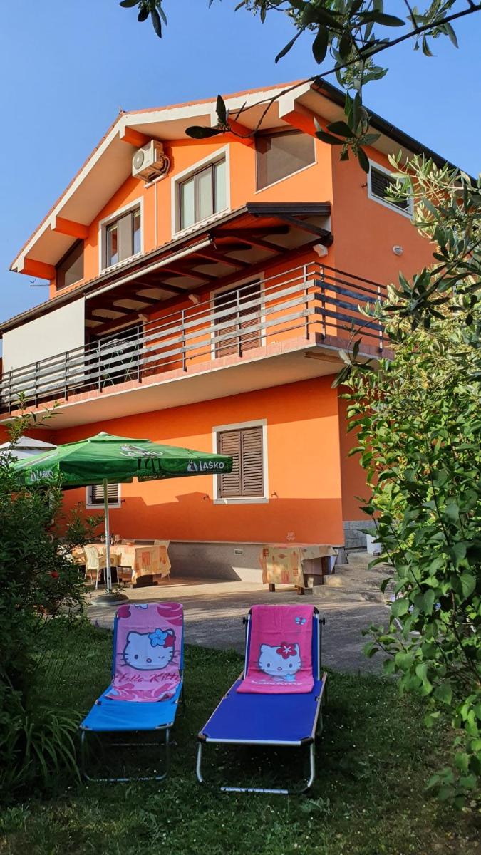 Apartments between Vineyards & Sea view 4