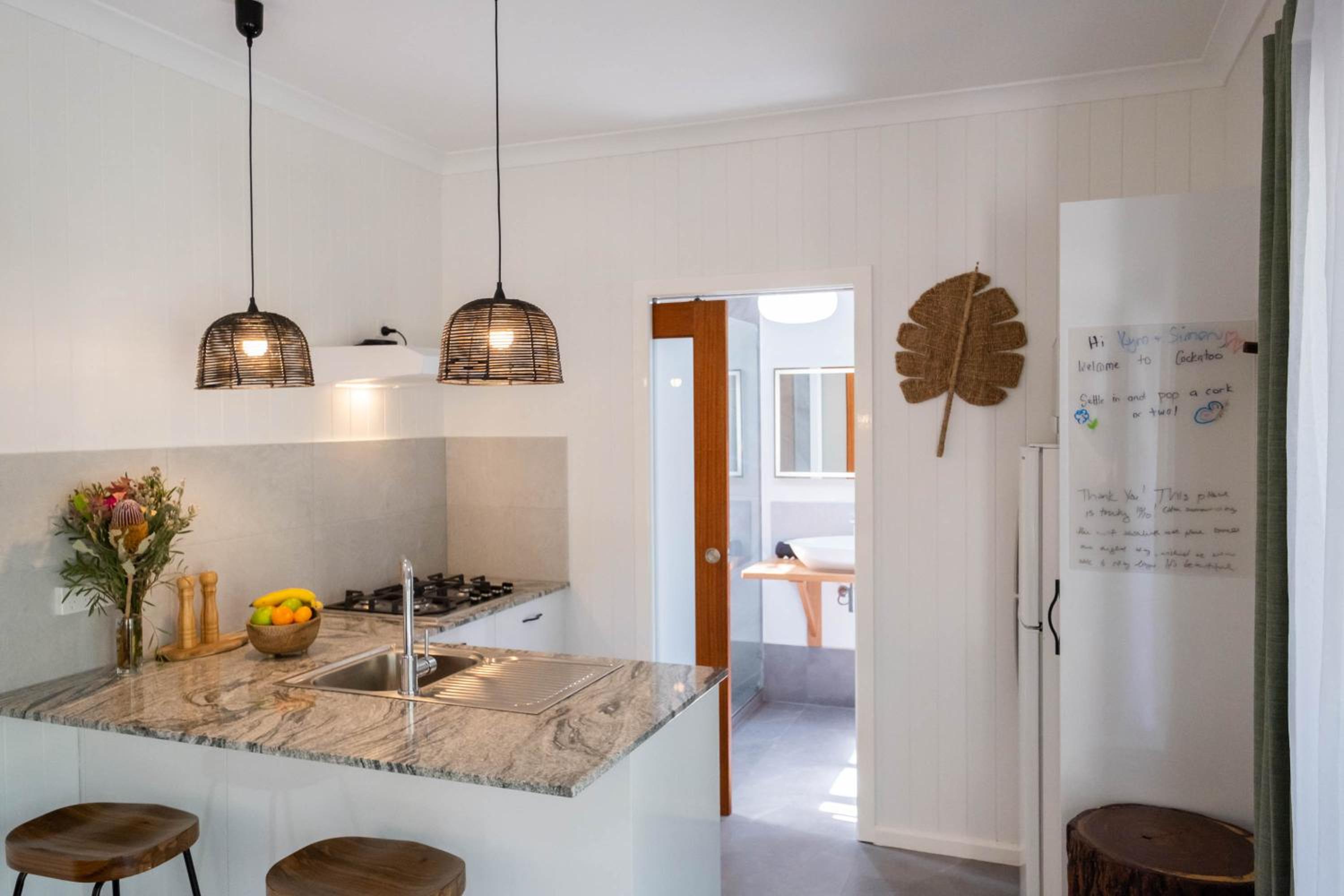 Airlie Beach Eco Cabins - Adults Only