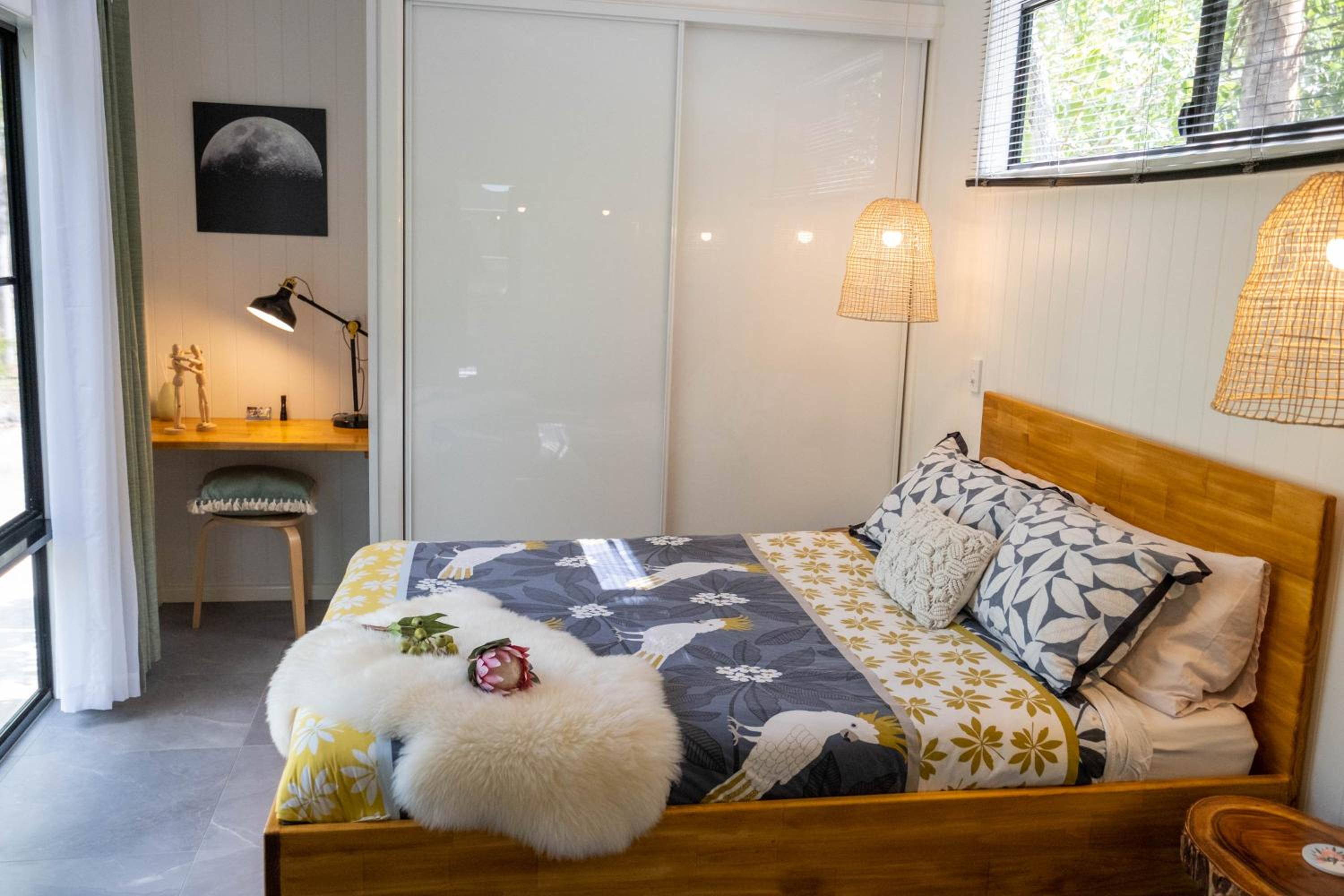 Airlie Beach Eco Cabins - Adults Only