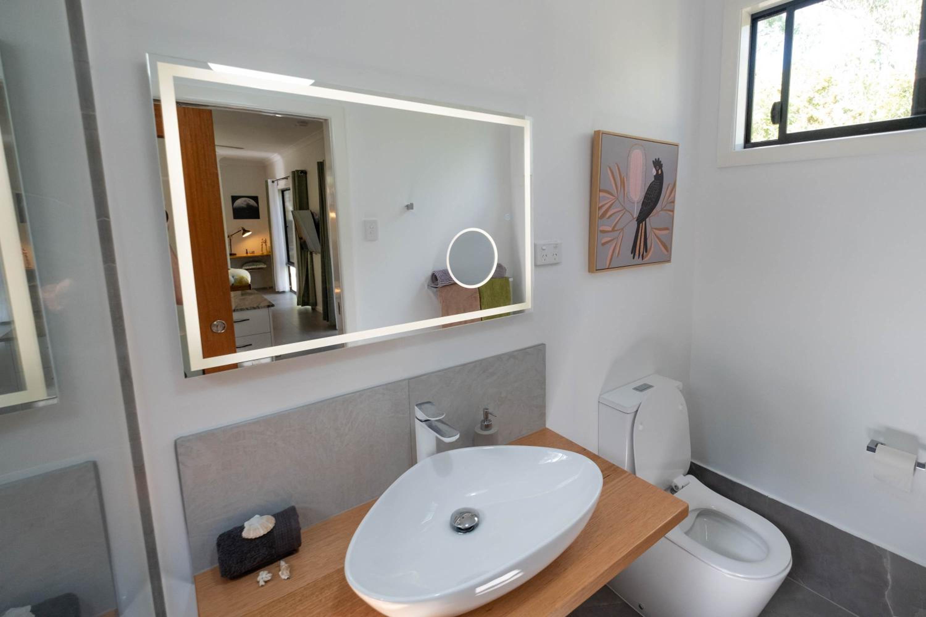 Airlie Beach Eco Cabins - Adults Only