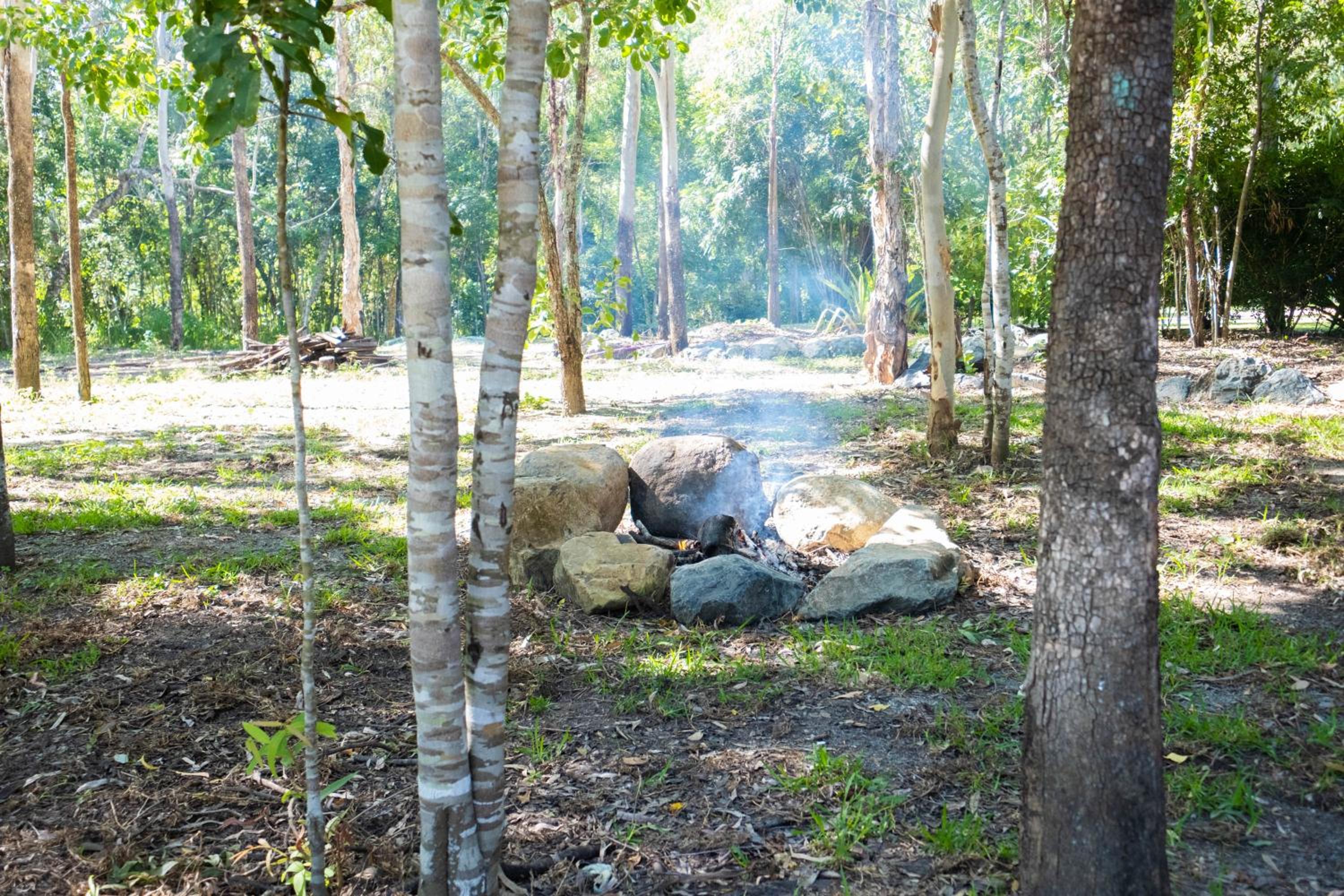 Airlie Beach Eco Cabins - Adults Only