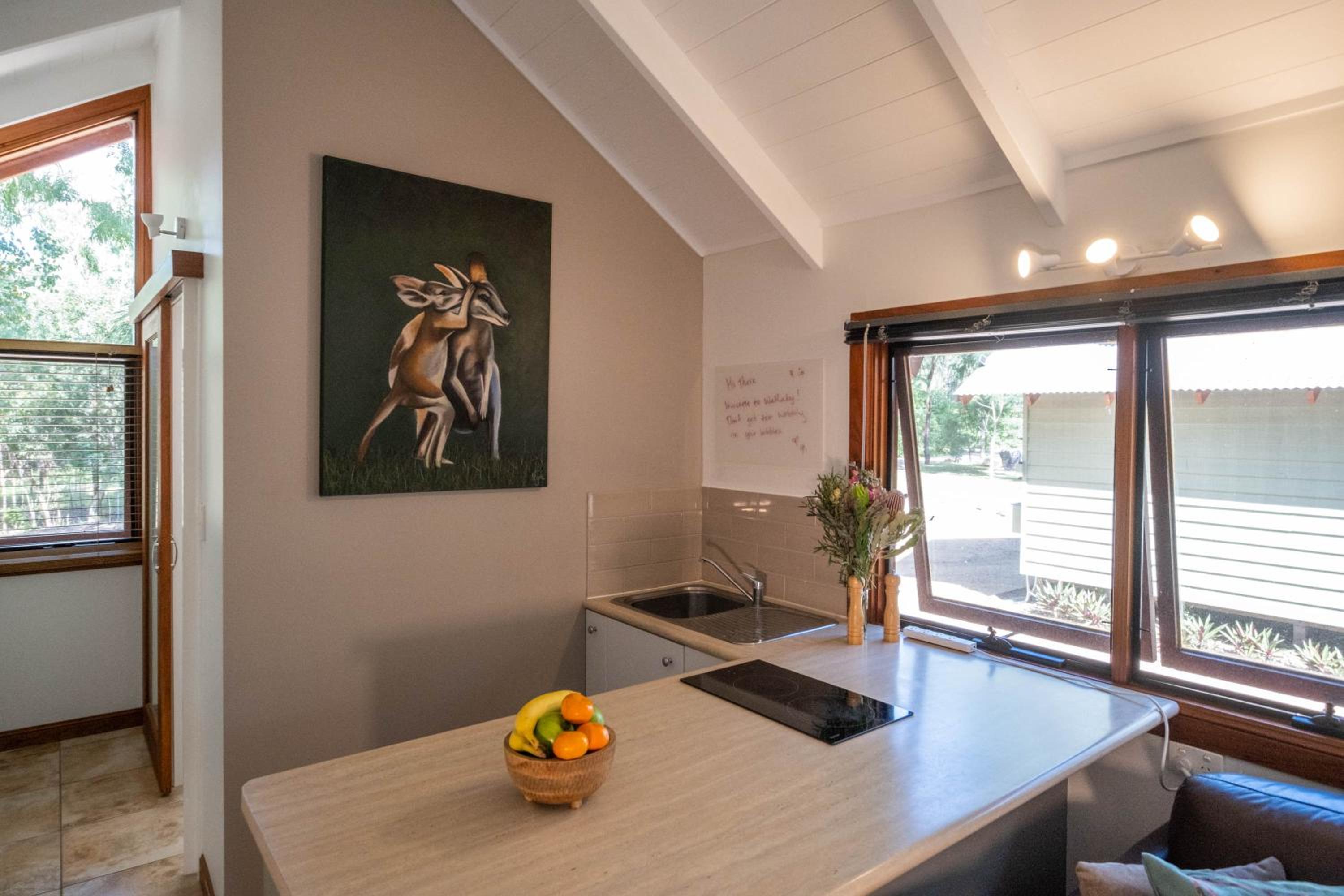 Airlie Beach Eco Cabins - Adults Only