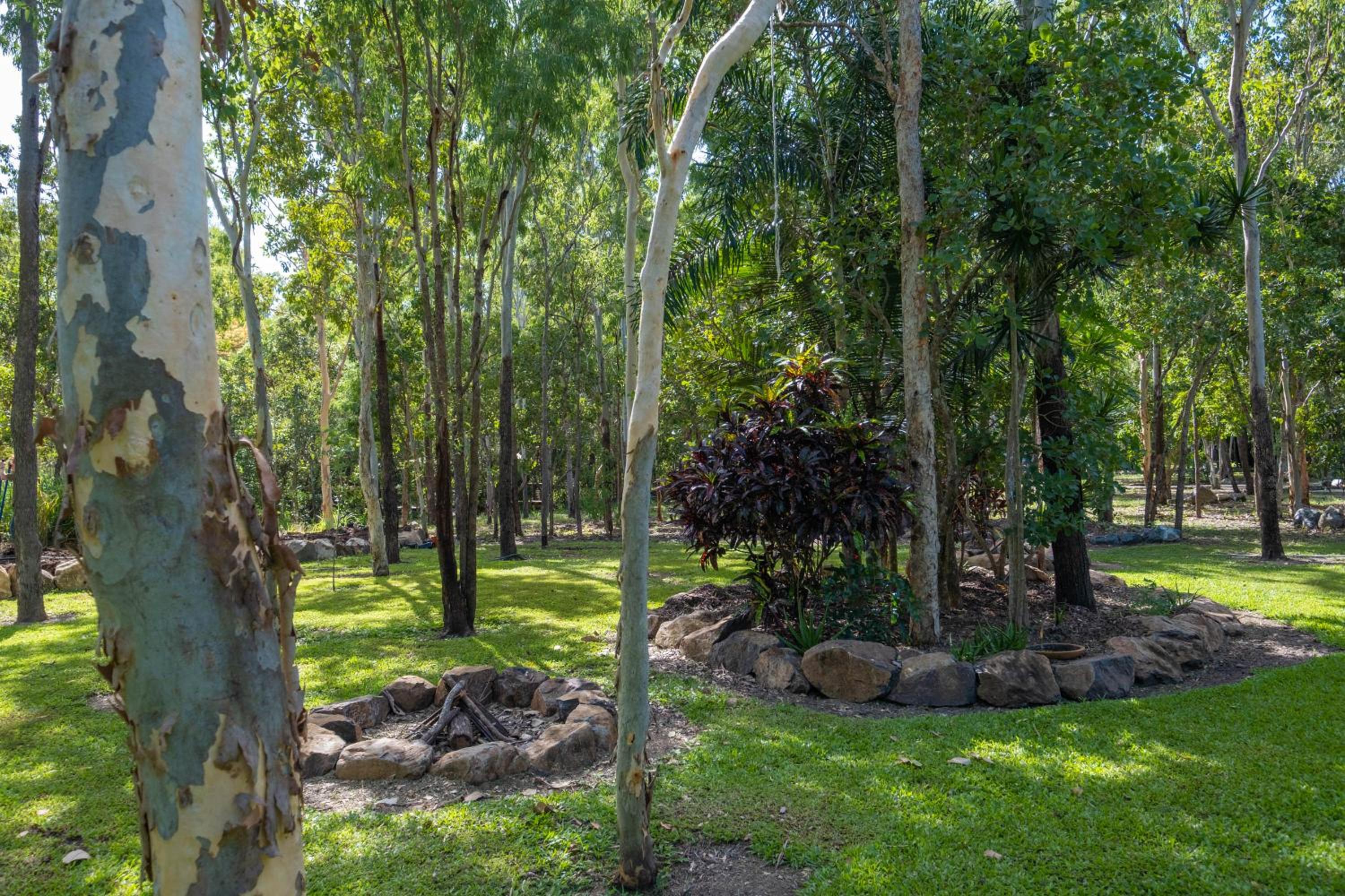 Airlie Beach Eco Cabins - Adults Only