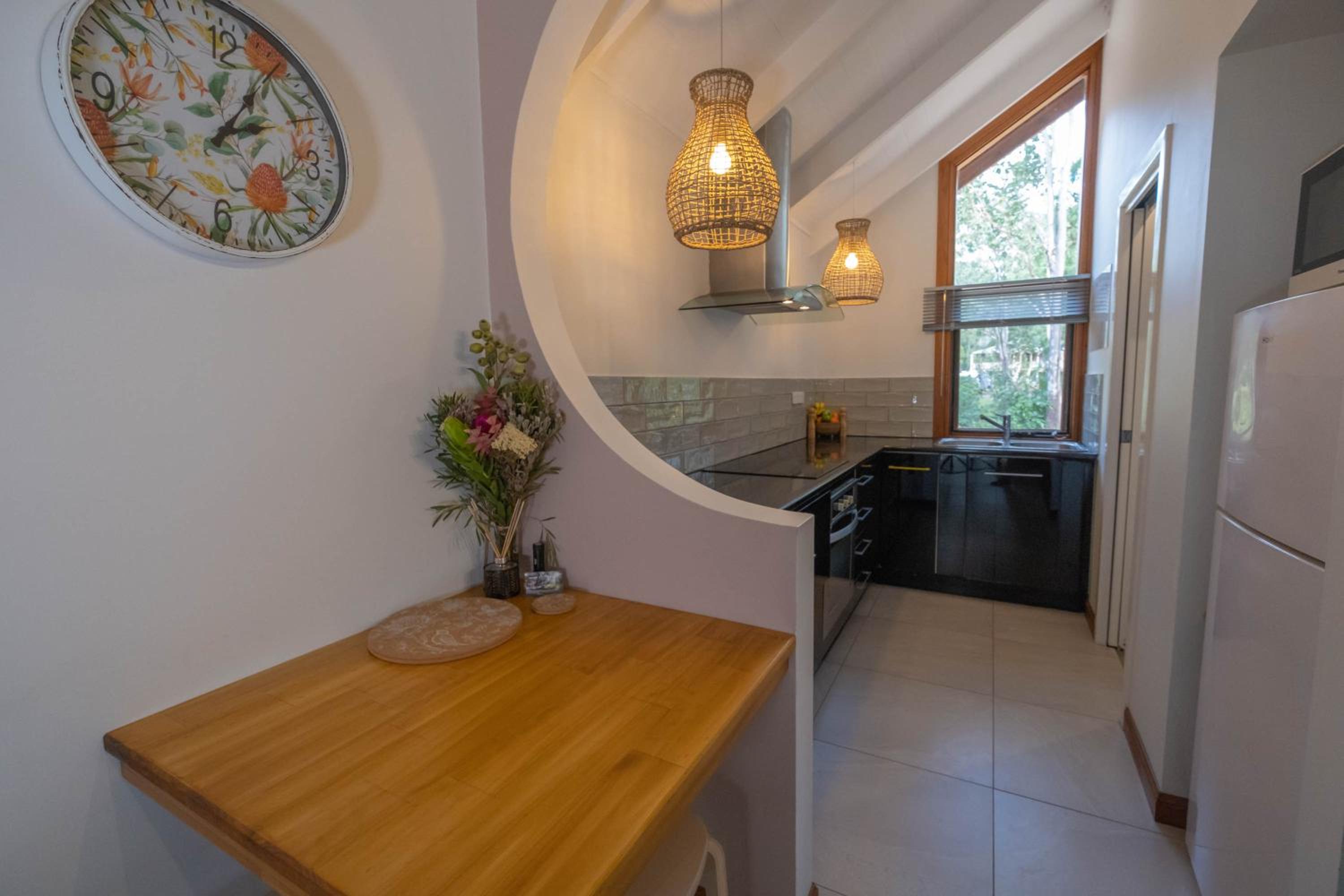 Airlie Beach Eco Cabins - Adults Only