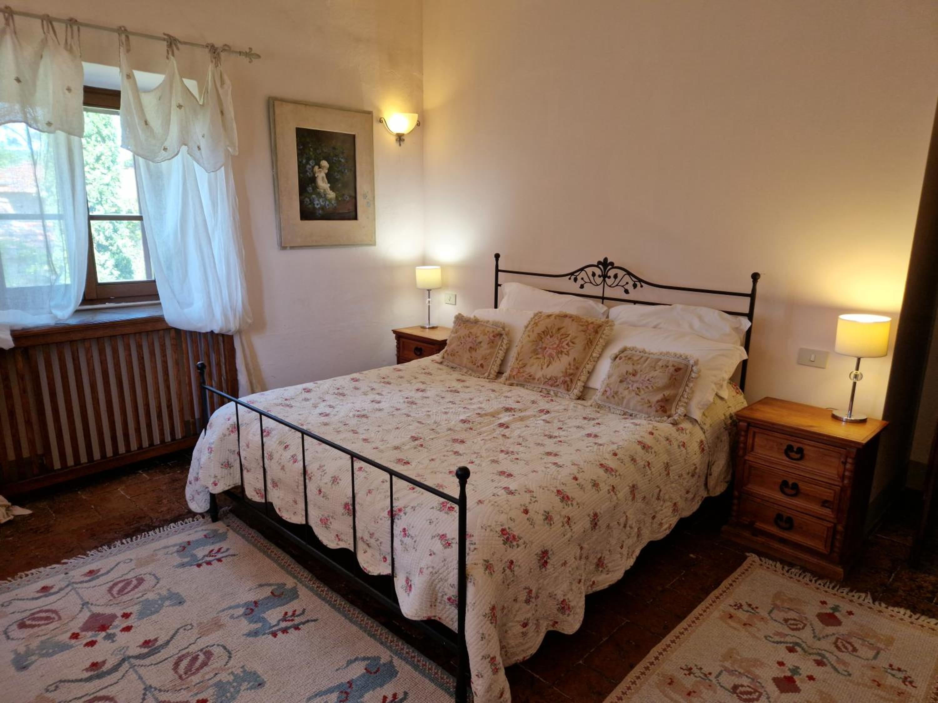 Villa Calcina, Beautiful Tuscan Farmhouse view 5