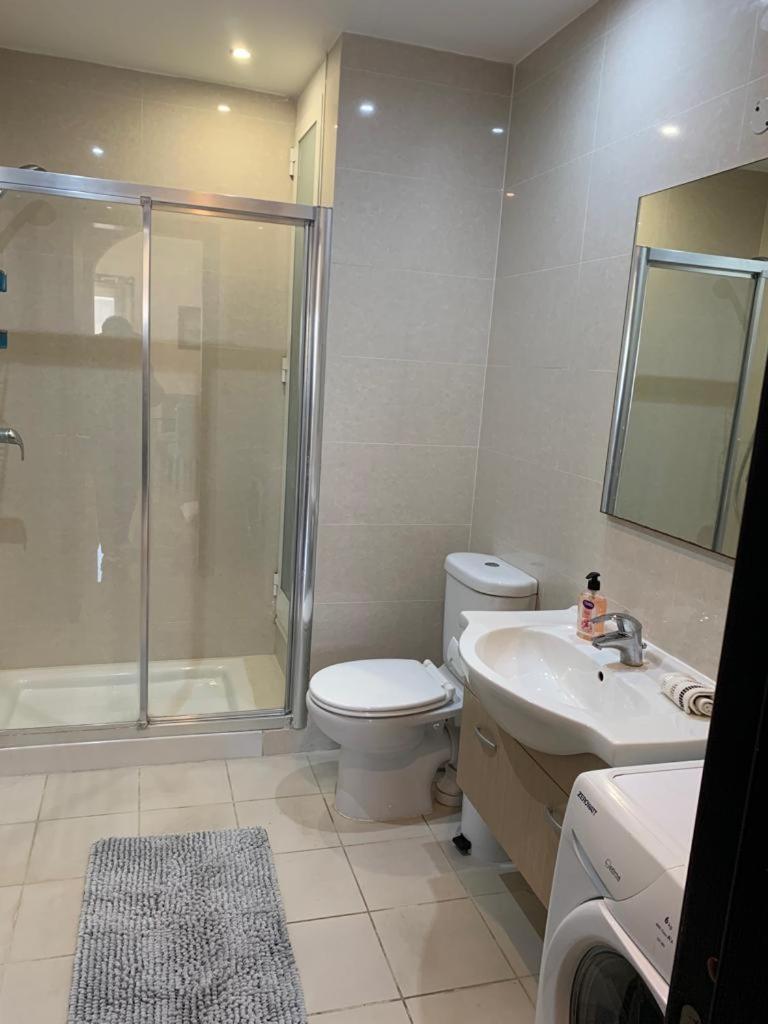 Poolside Luxury Apartment with Patio 11A3S view 4