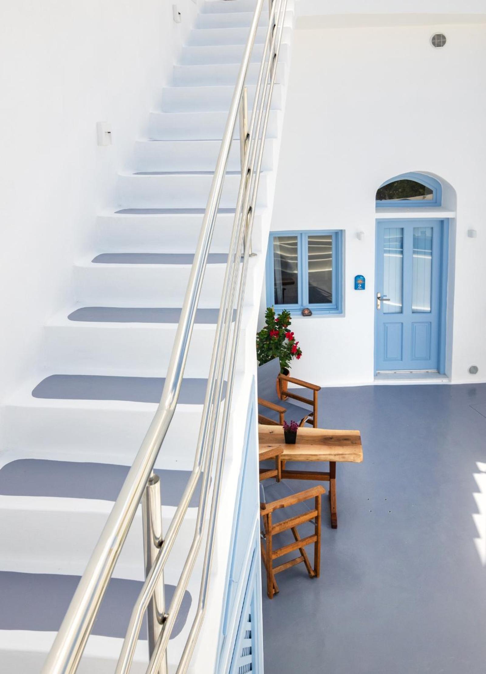 Sunborn Oia Suites en Oia — balance & terrace